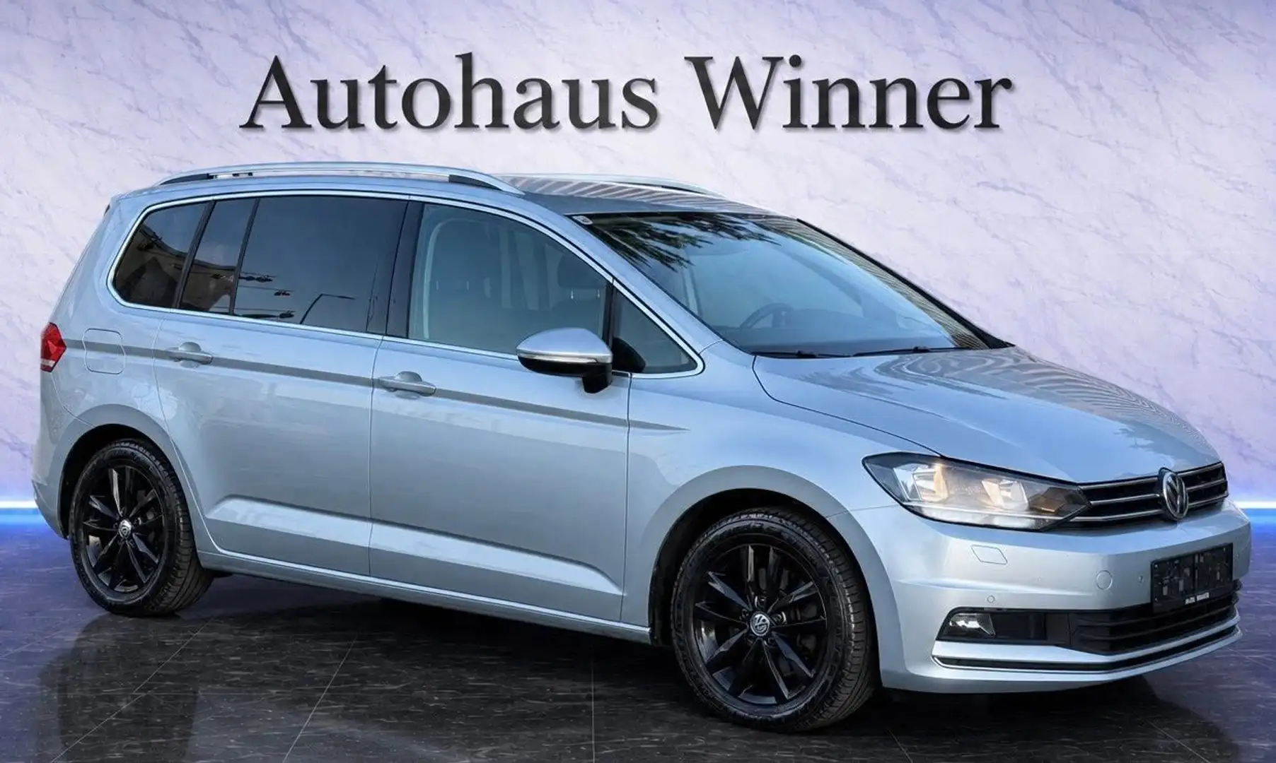 Volkswagen Touran Touran Highline 1,6 SCR TDI DSG Highline Massage Silber - 1