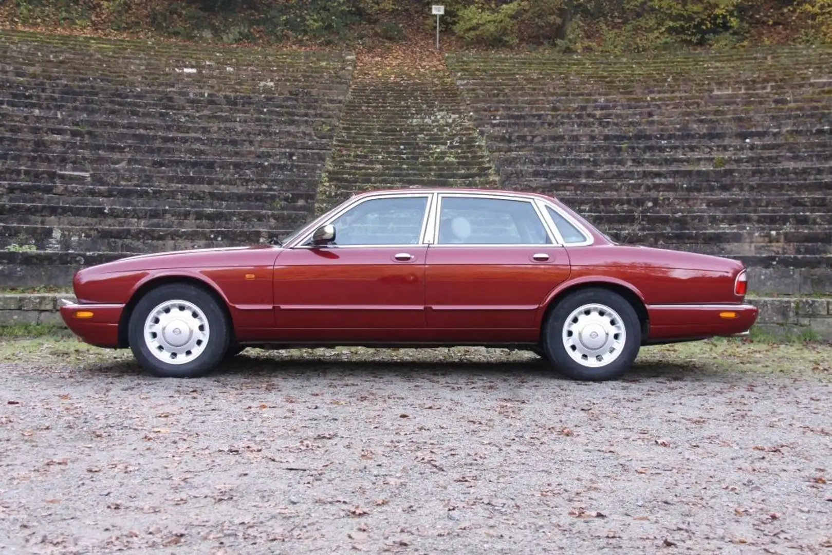Jaguar Daimler Kurzversion 164 Stück 3 Jahre Garantie Rot - 2