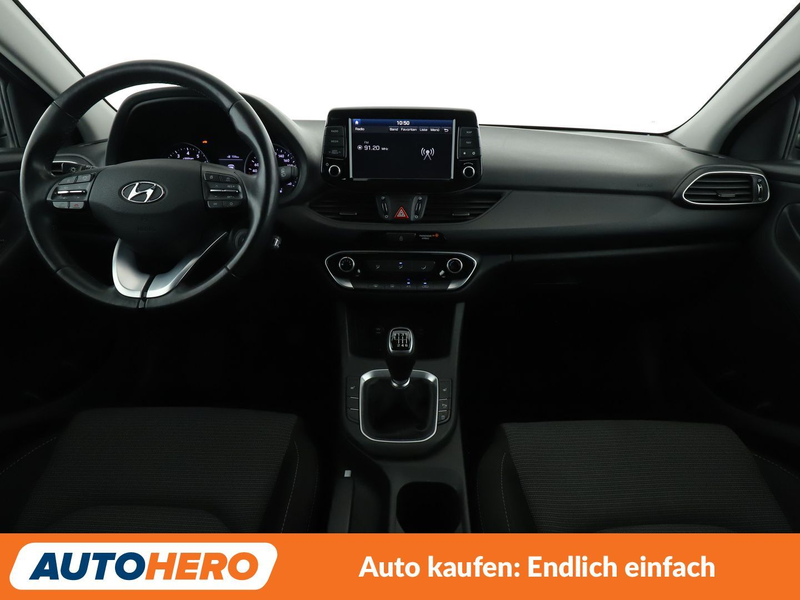 Hyundai i30 1.4 MPI Trend *NAVI*TEMPO*CAM*PDC*SHZ* — photo 12