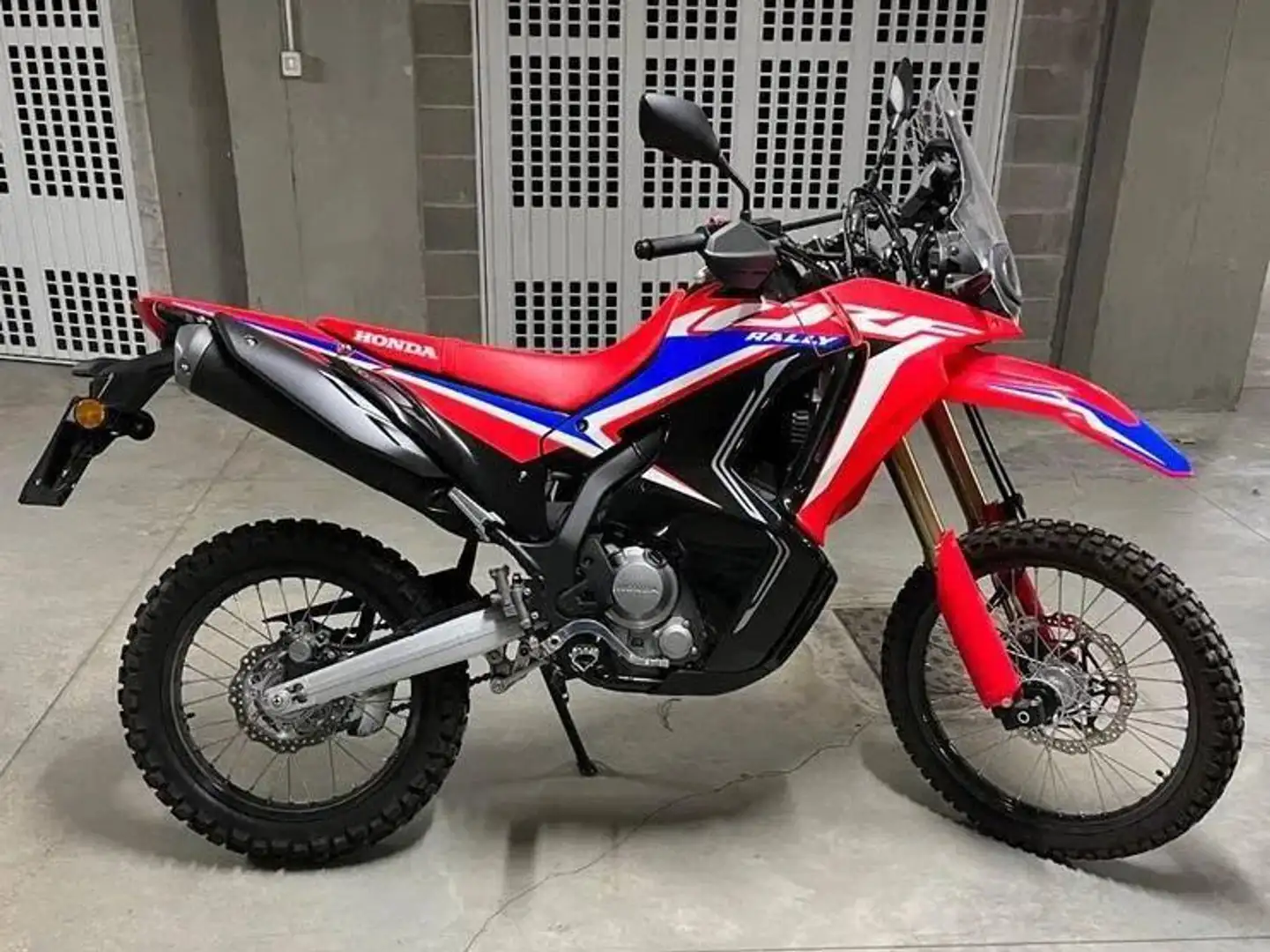 Honda CRF 300 Rally Czerwony - 1