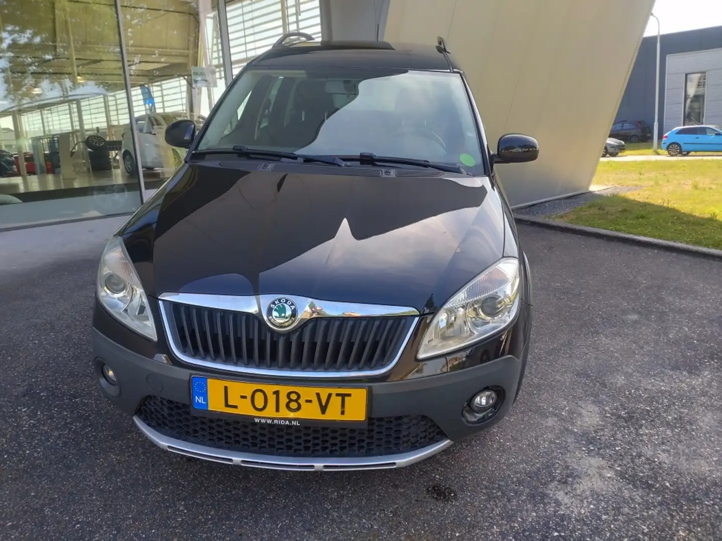 Skoda Roomster 1.2 TSI Elegance | VERKOCHT Zwart - 2