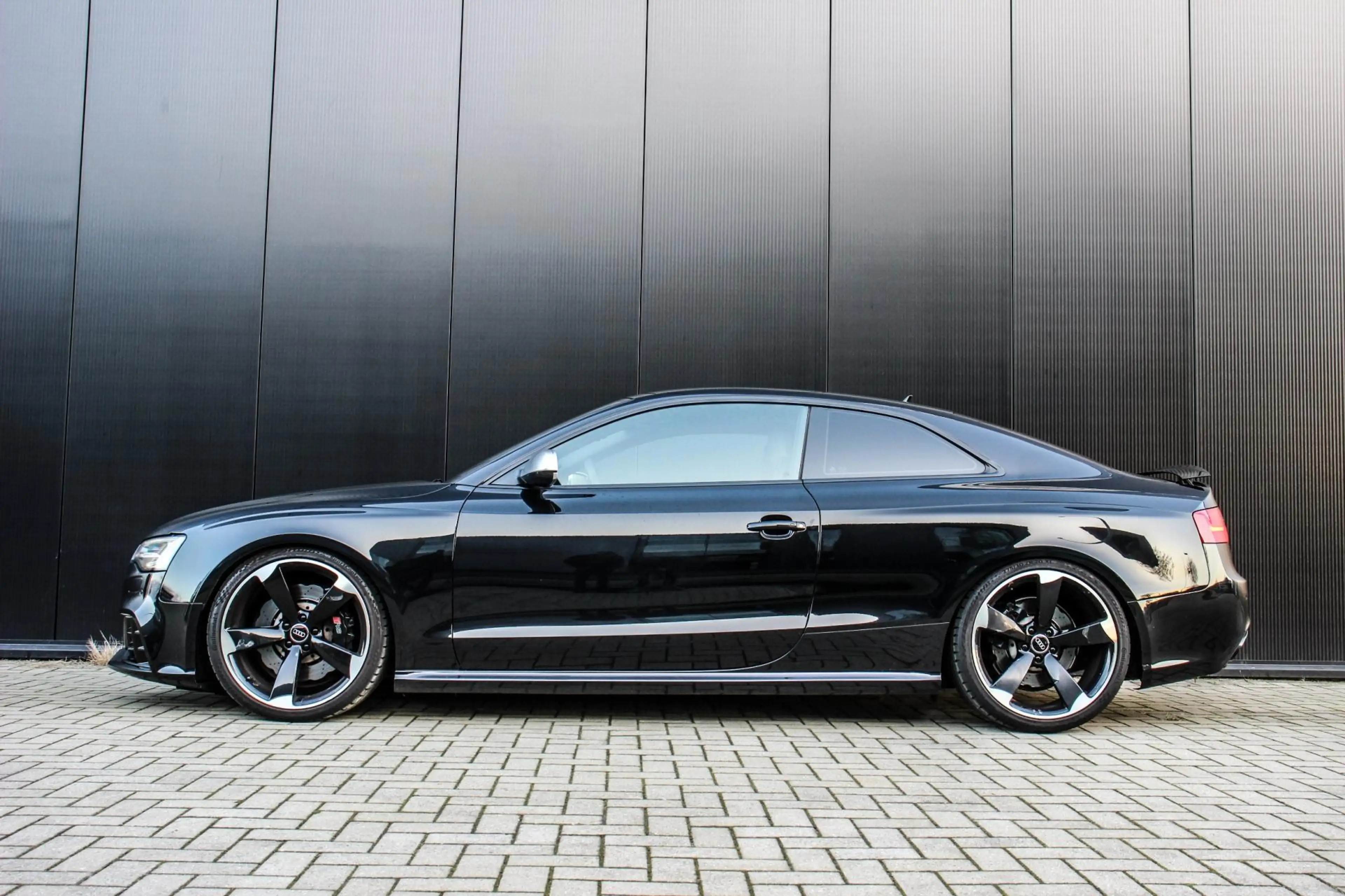 Audi RS5 A5 Coupé 4.2 FSI quattro, Akrapovic, In nieuwstaat — photo 2