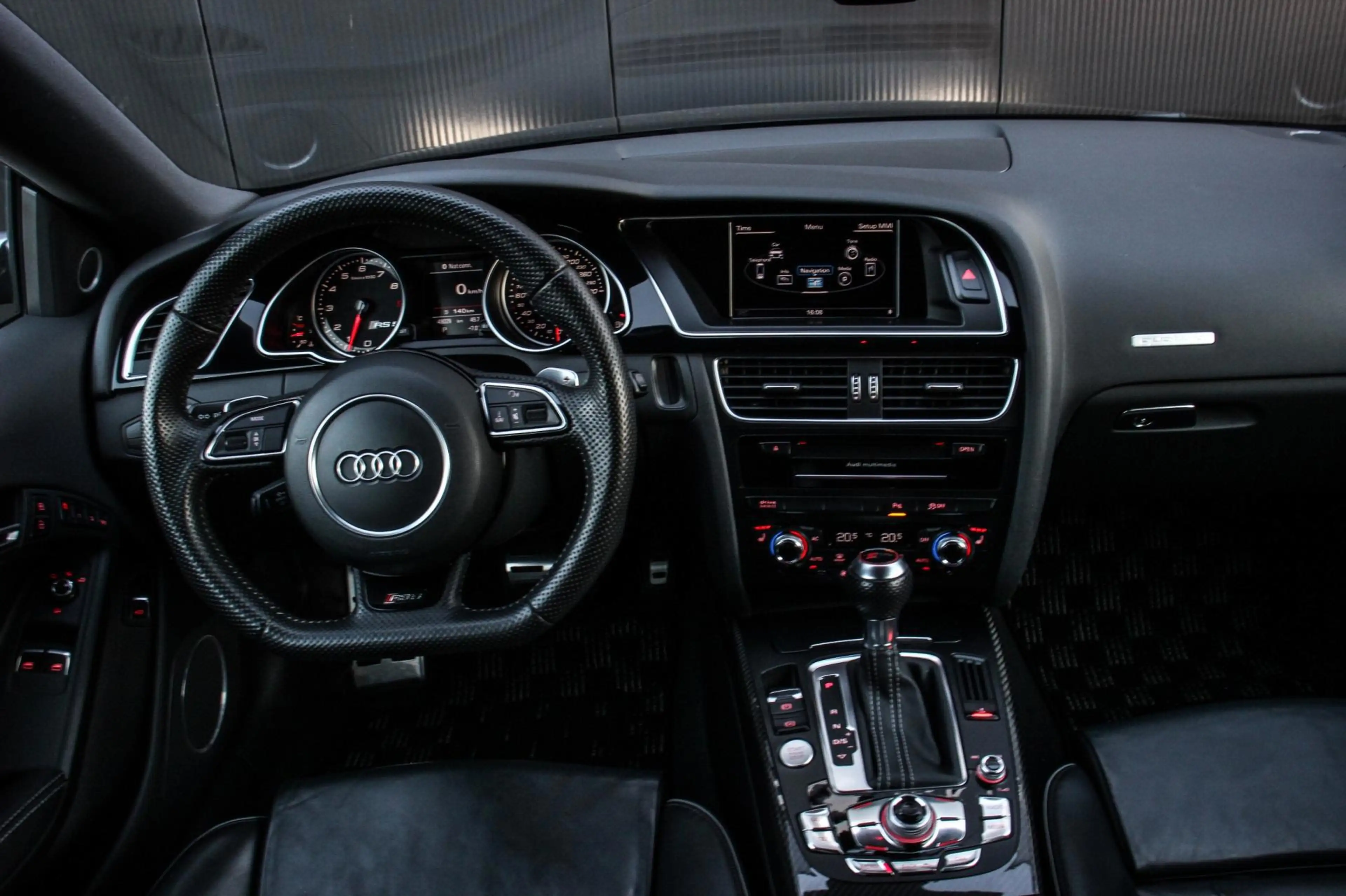 Audi RS5 A5 Coupé 4.2 FSI quattro, Akrapovic, In nieuwstaat — photo 8