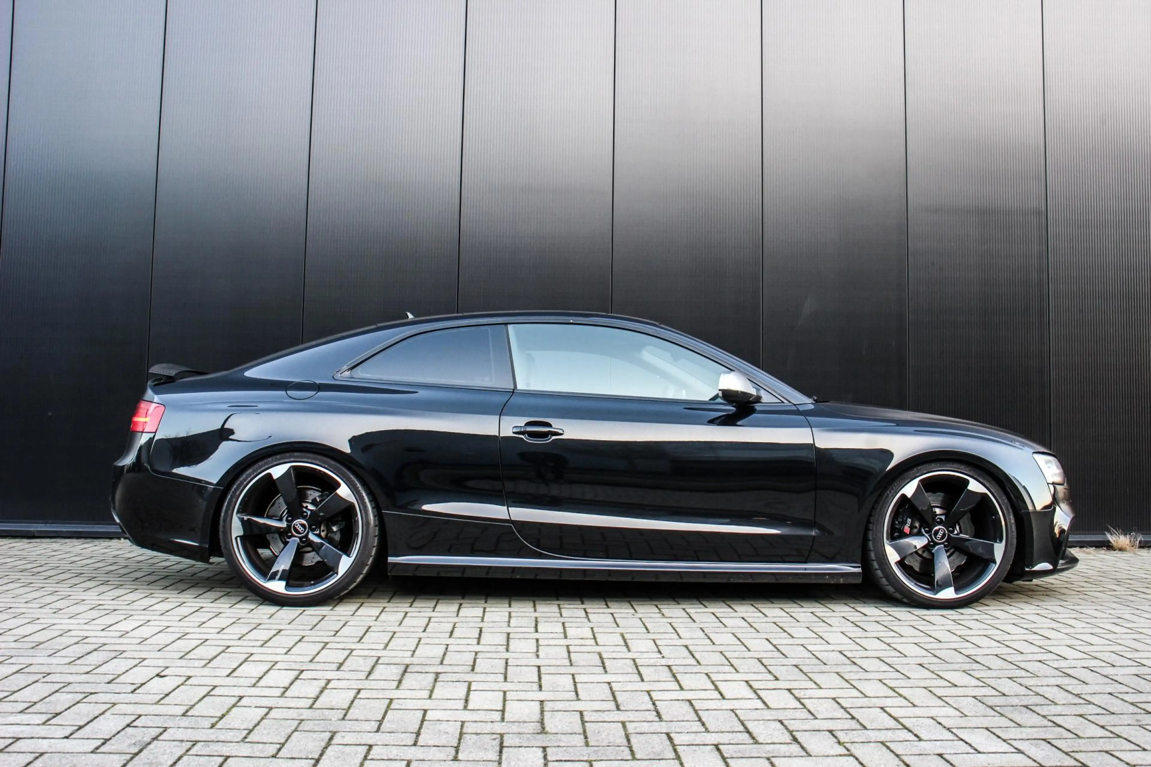 Audi RS5 A5 Coupé 4.2 FSI quattro, Akrapovic, In nieuwstaat — photo 5