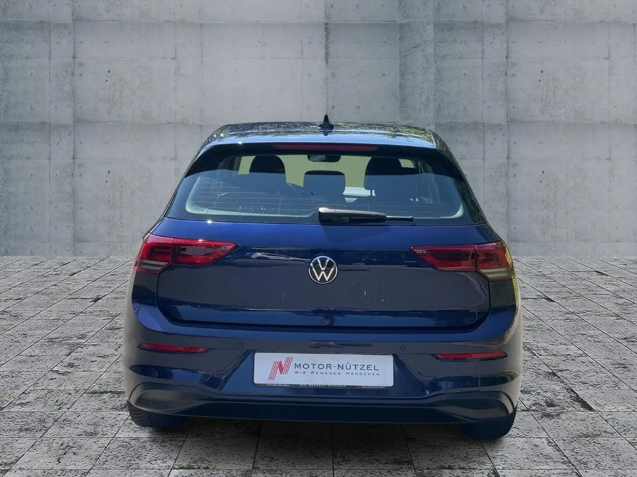 Volkswagen Golf VIII 1.0 TSI 5JG+LED+SHZ+2xPDC+APP+AHK+DAB, миниатюра 5