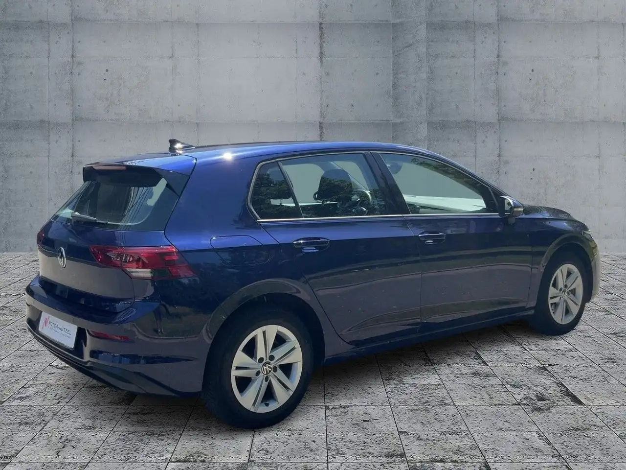 Volkswagen Golf VIII 1.0 TSI 5JG+LED+SHZ+2xPDC+APP+AHK+DAB, миниатюра 6