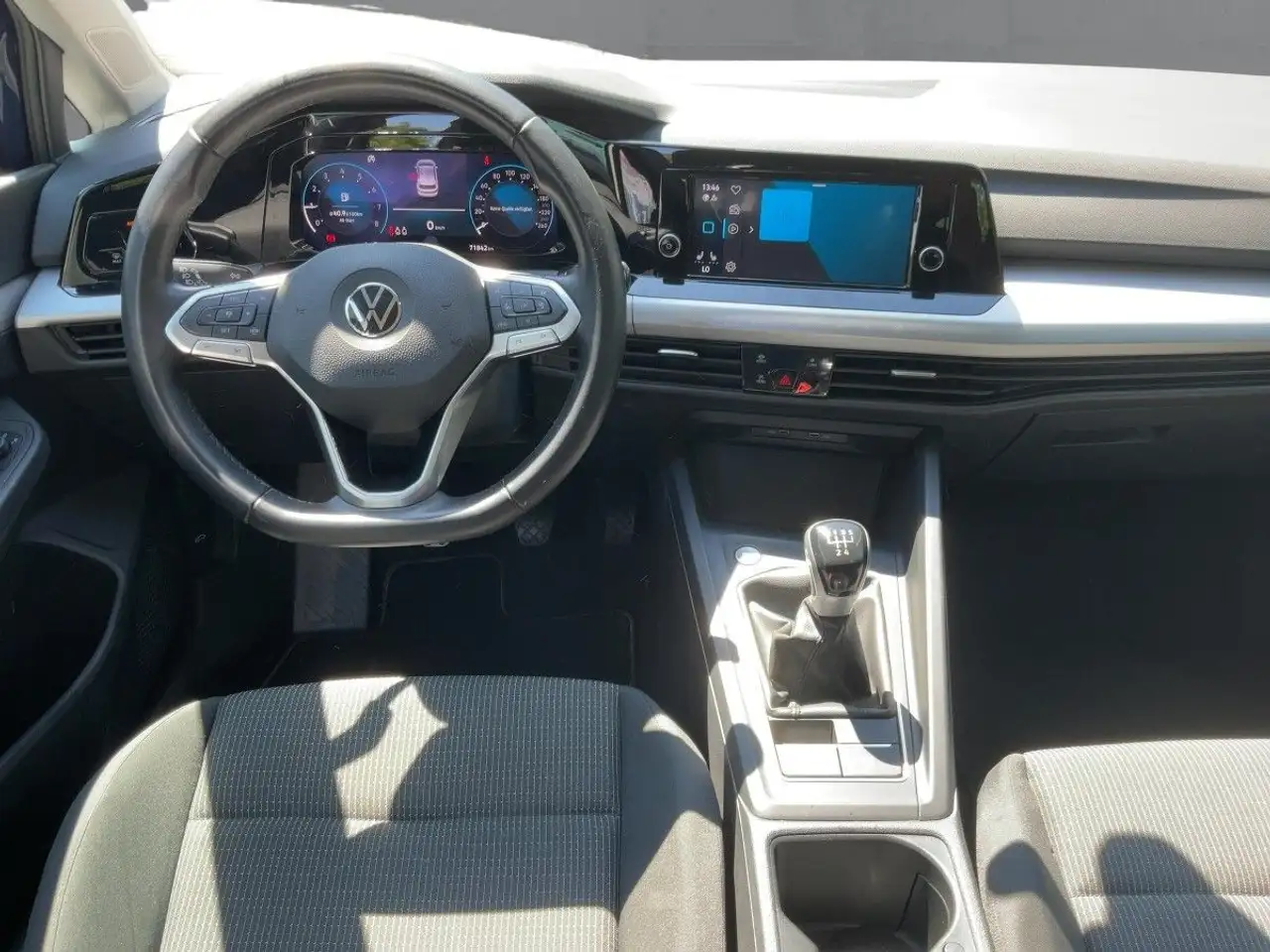 Volkswagen Golf VIII 1.0 TSI 5JG+LED+SHZ+2xPDC+APP+AHK+DAB, миниатюра 9