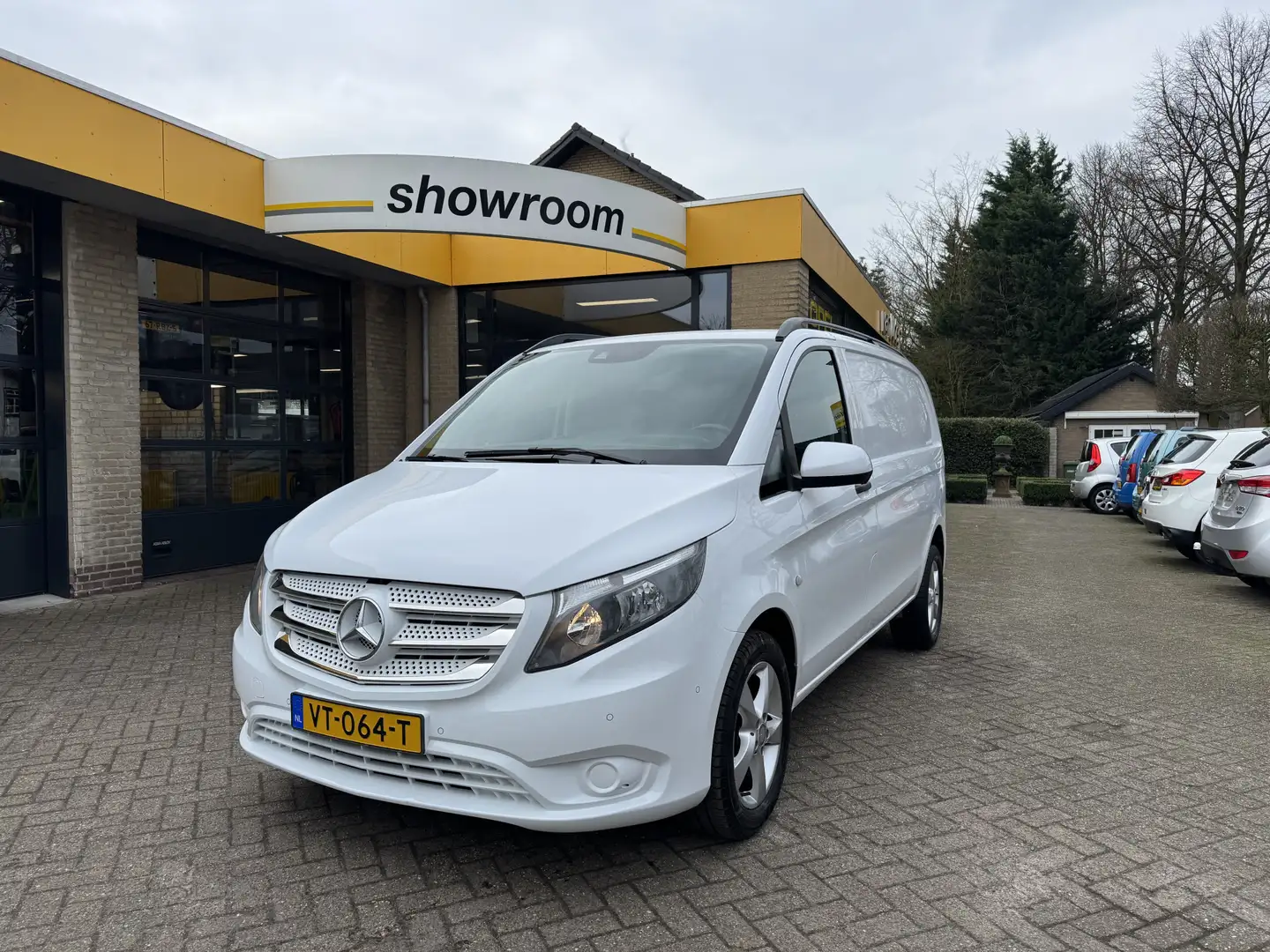 Mercedes-Benz Vito 109 CDI Functional Airco Navi Camera 3 Pers Wit - 1