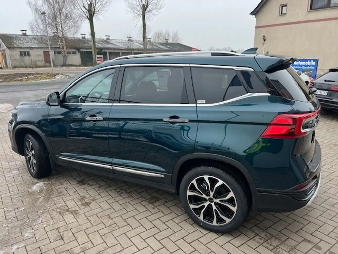 DFM Forthing 3 Grün - 2