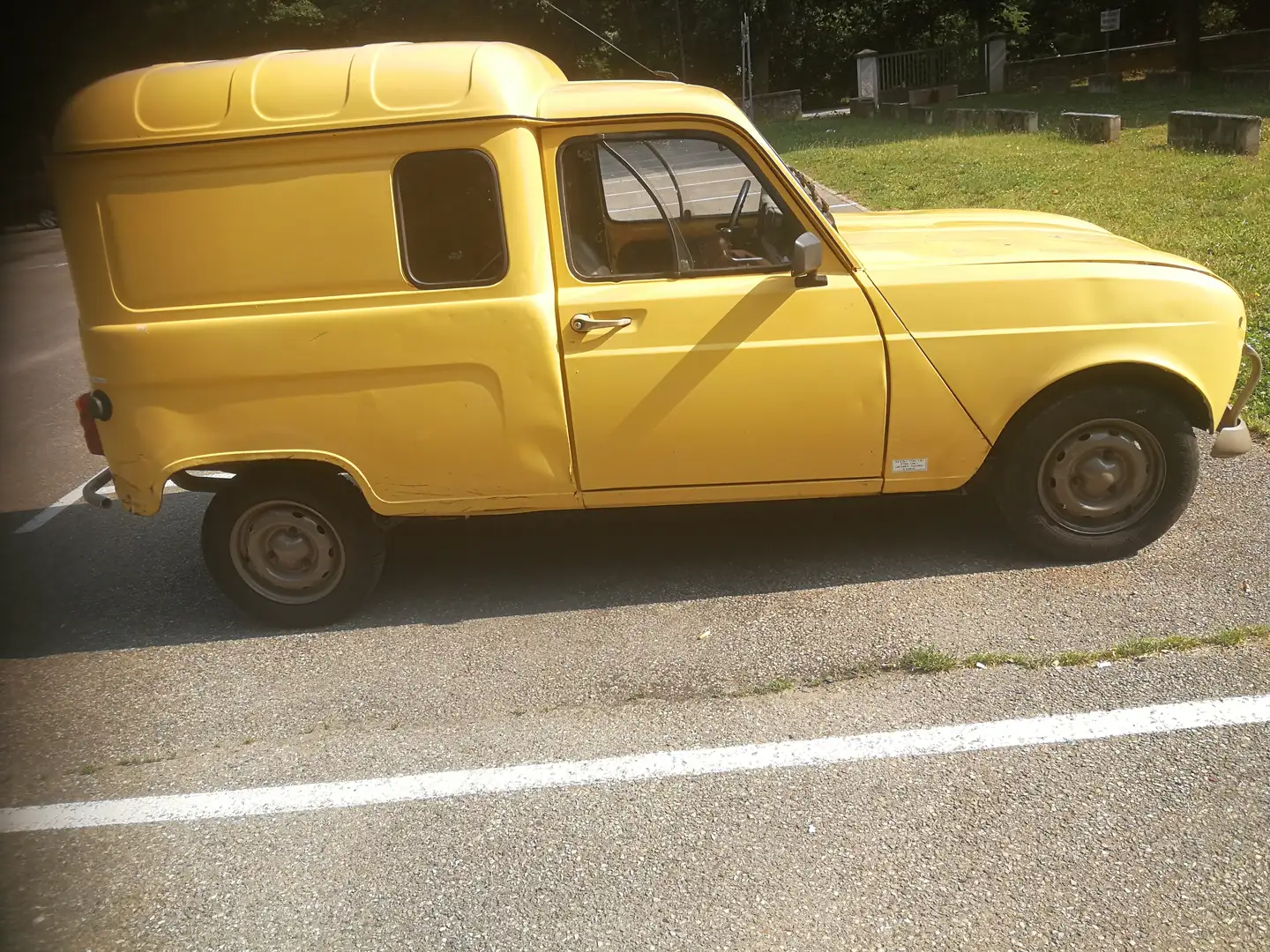 Renault R 4 4 TOLE F4 Giallo - 2