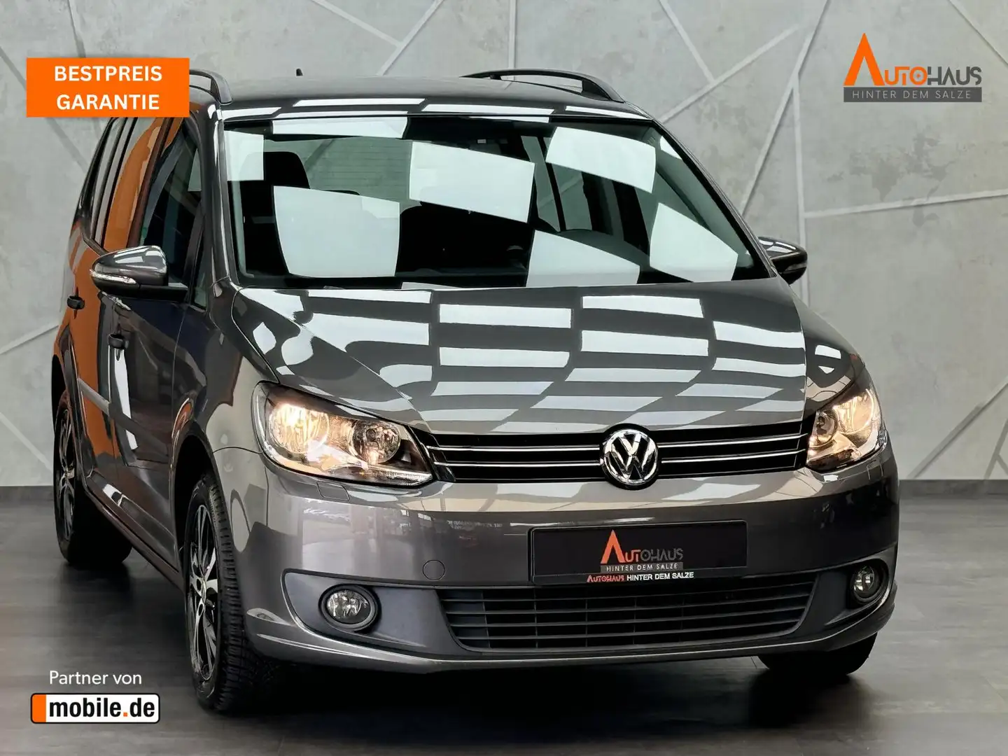 Volkswagen Touran Trendline BMT 1.6 TDI DPF |NAVI|TEMP|SHZG Grau - 1