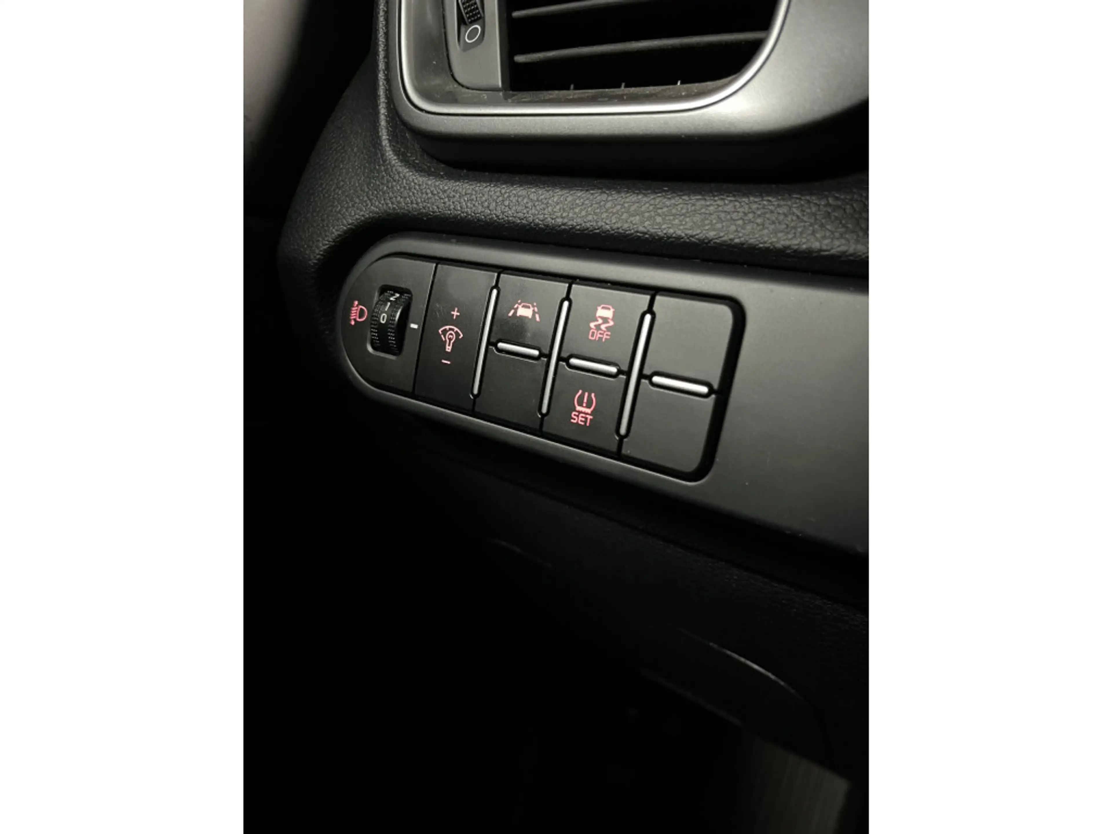 Kia Ceed SW / cee'd SW Sportswagon 1.0 T-GDi DynamicLine 1E EIGN/ECC/CRUI — photo 30