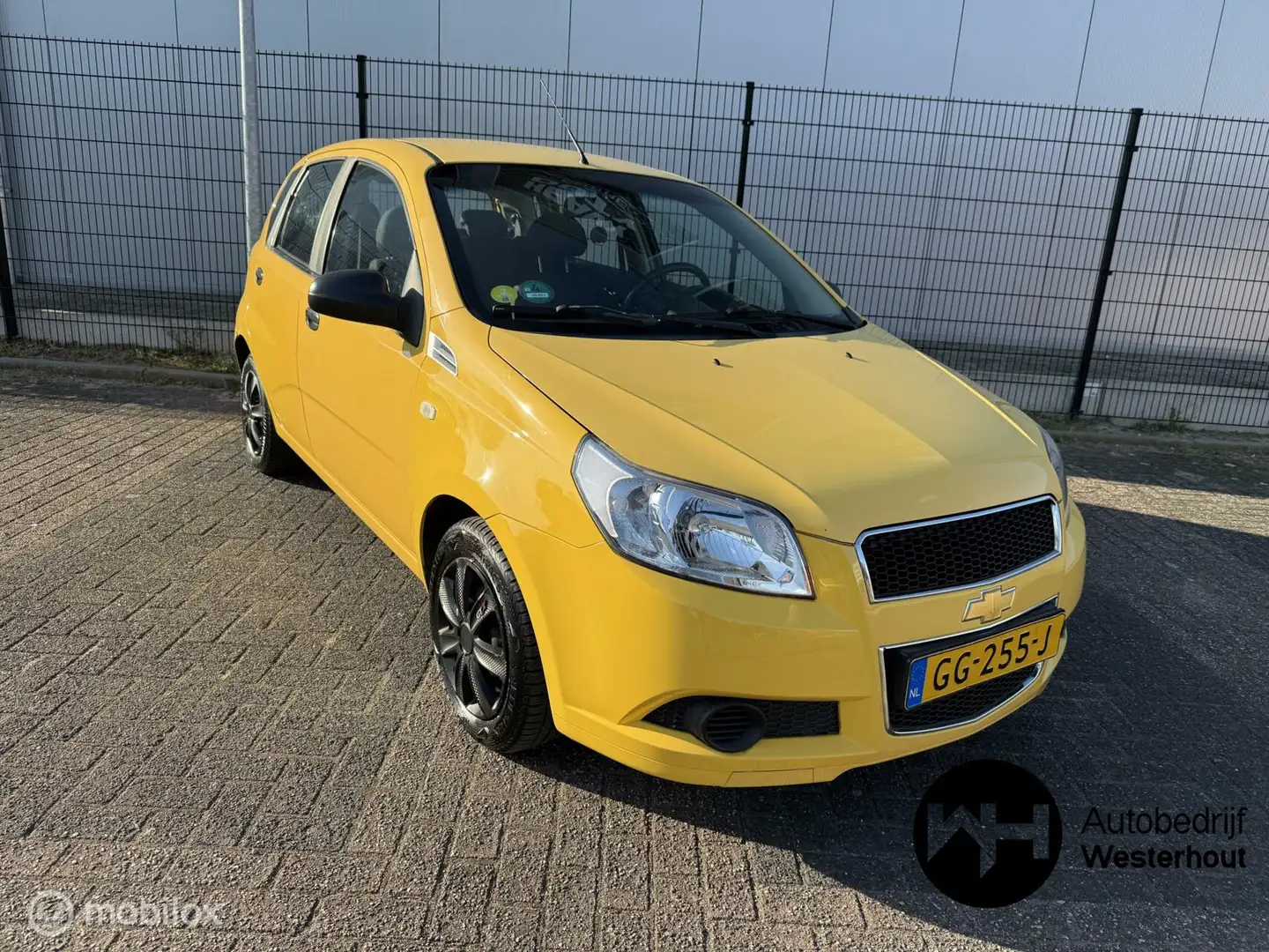 Chevrolet Aveo 1.2 16V L Nette Zuinige Auto APK Oktober Yellow - 1