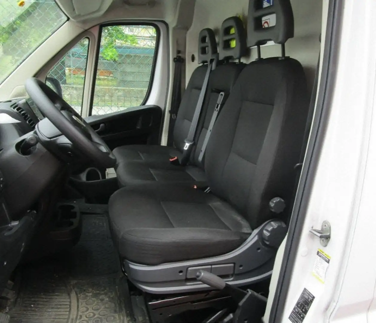 Fiat Ducato 35 2.2 Mjt 140CV PM-TM Furgone Vetrato Bílá - 2