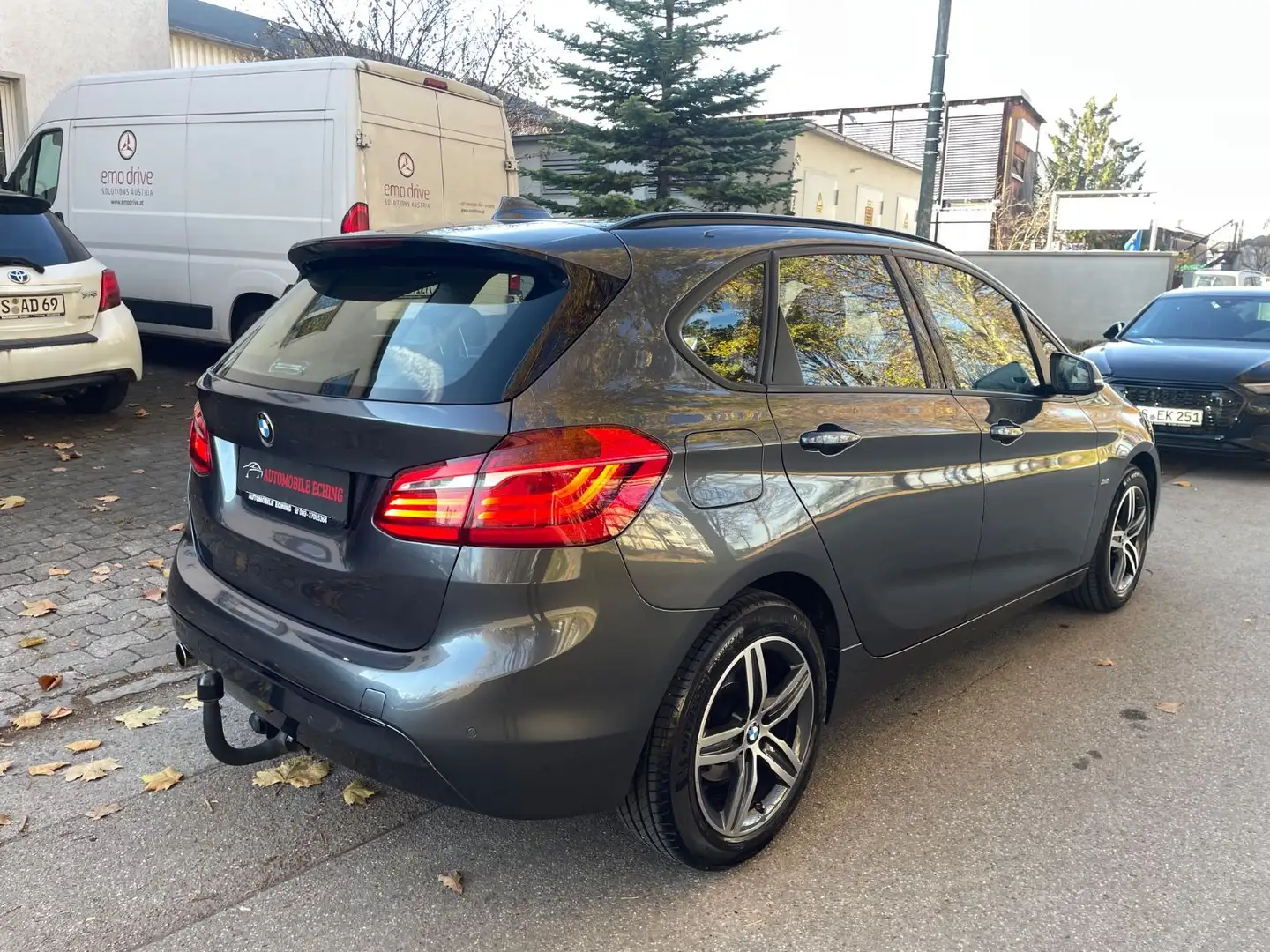 BMW 218 Sport Line*Navi*HeadUp*LED* Grau - 2
