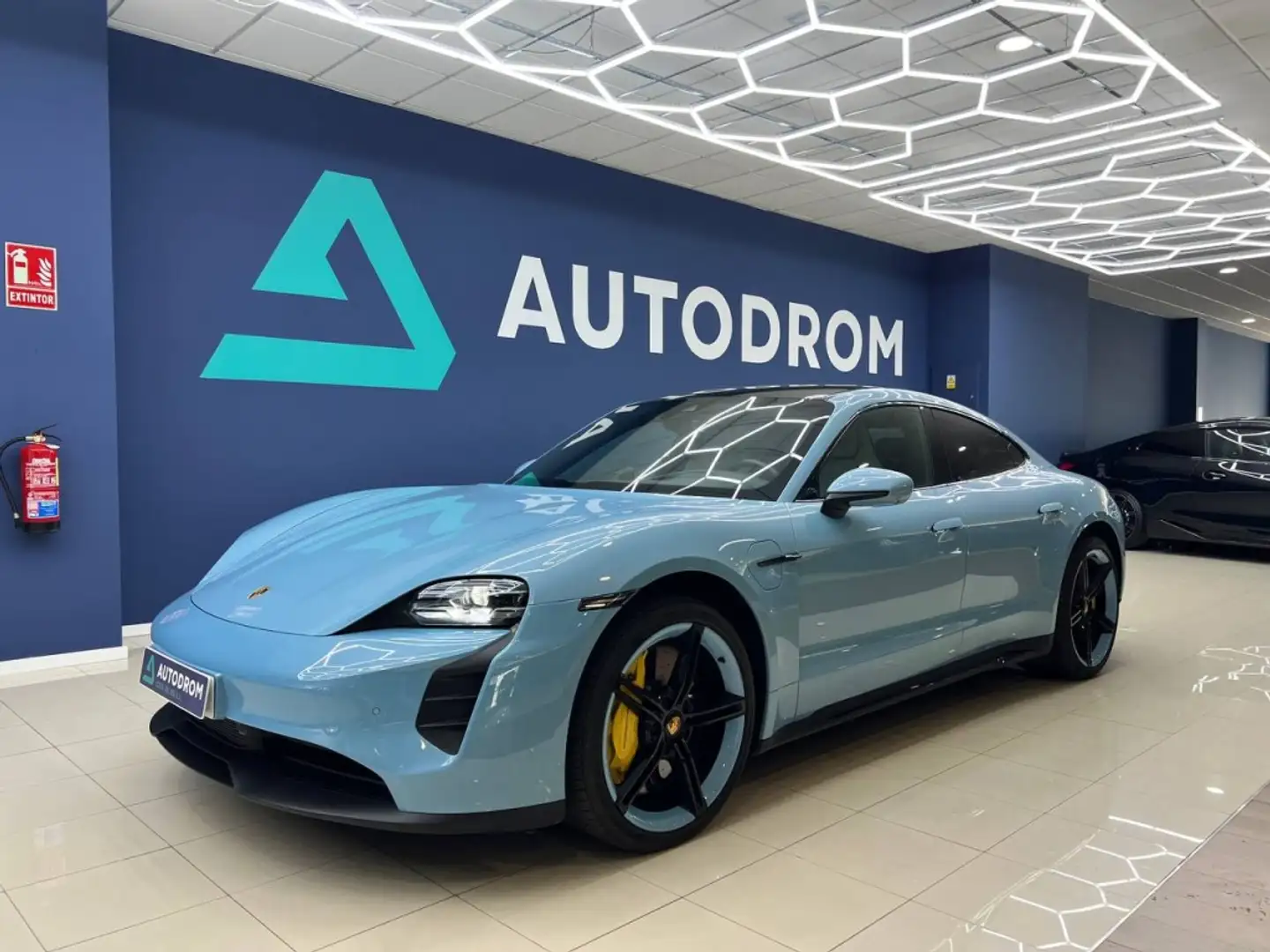Porsche Taycan GTS Azul - 1