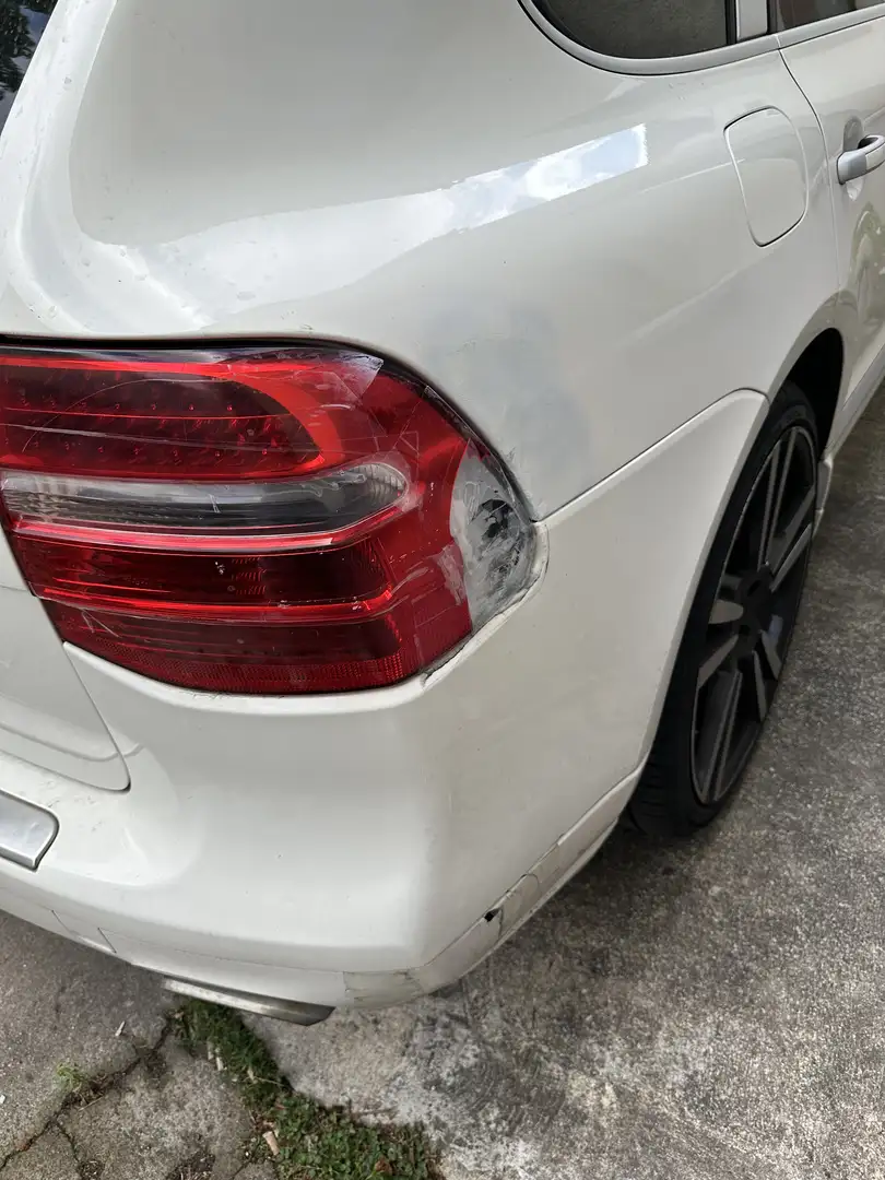 Porsche Cayenne Tiptronic S seitenschaden - 1