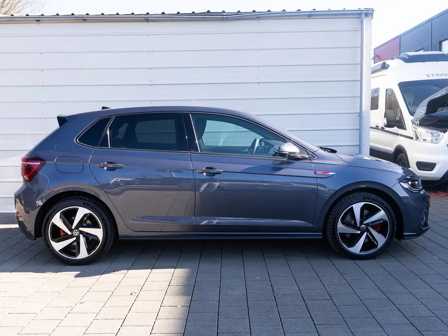 Volkswagen Polo GTI 2.0 TSI DSG *MATRIX*SHZ*PDC 152 kW (207 PS)... Grau - 2