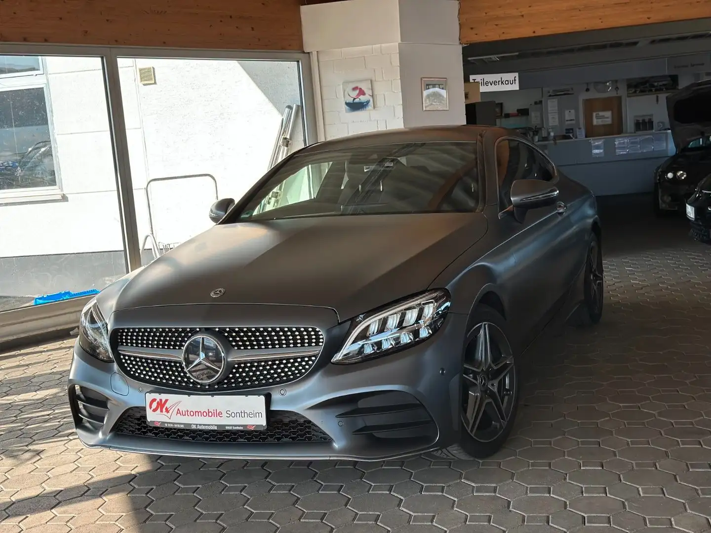 Mercedes-Benz C 400 C400 Coupe 4M*Burmester*dig.Cock*Kam*Nav*LED*AMG Gris - 1