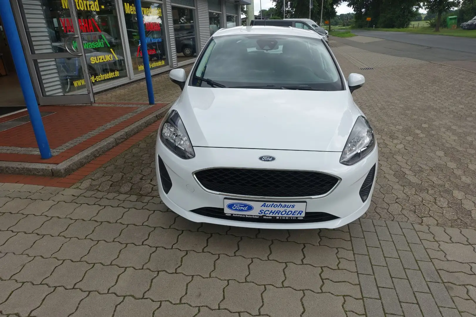 Ford Fiesta Cool & Connect Blanc - 2