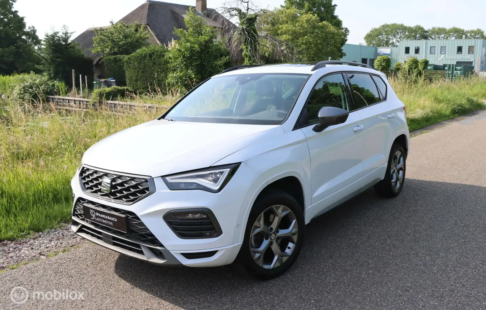 SEAT Ateca 1.5 TSI FR / Pano / Navi / Beats / Carplay Gris - 1