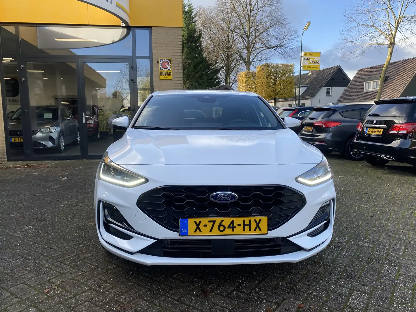 Ford Focus 1.0 EcoBoost Hybrid ST Line X Groot Navi B&O LED V Wit - 2