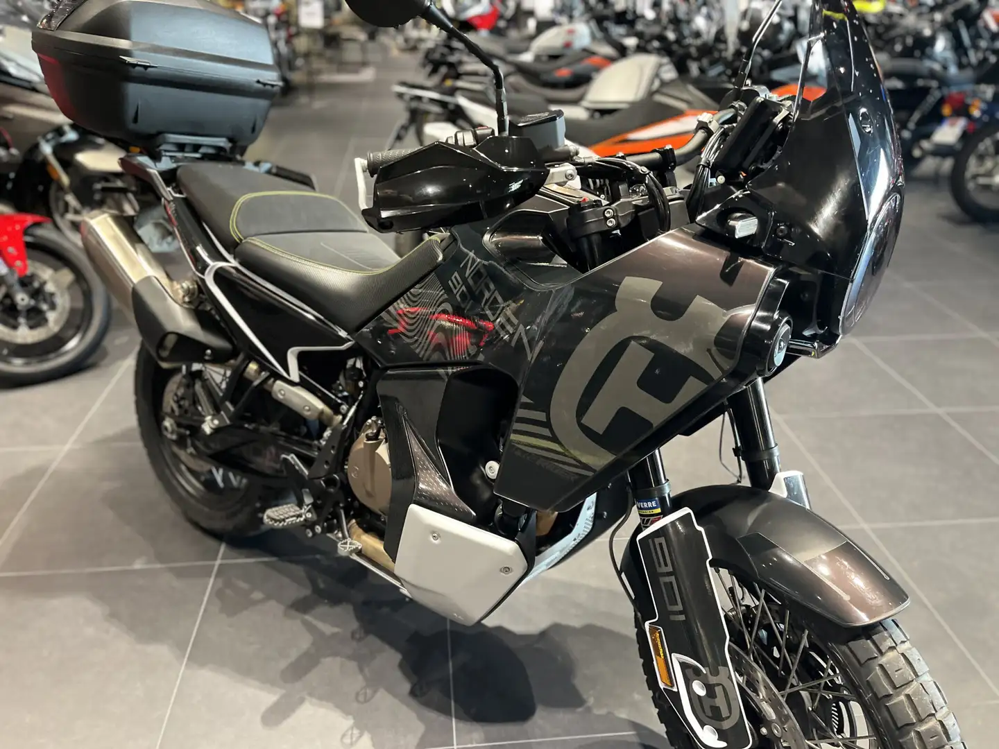 Husqvarna Norden 901 Czarny - 1