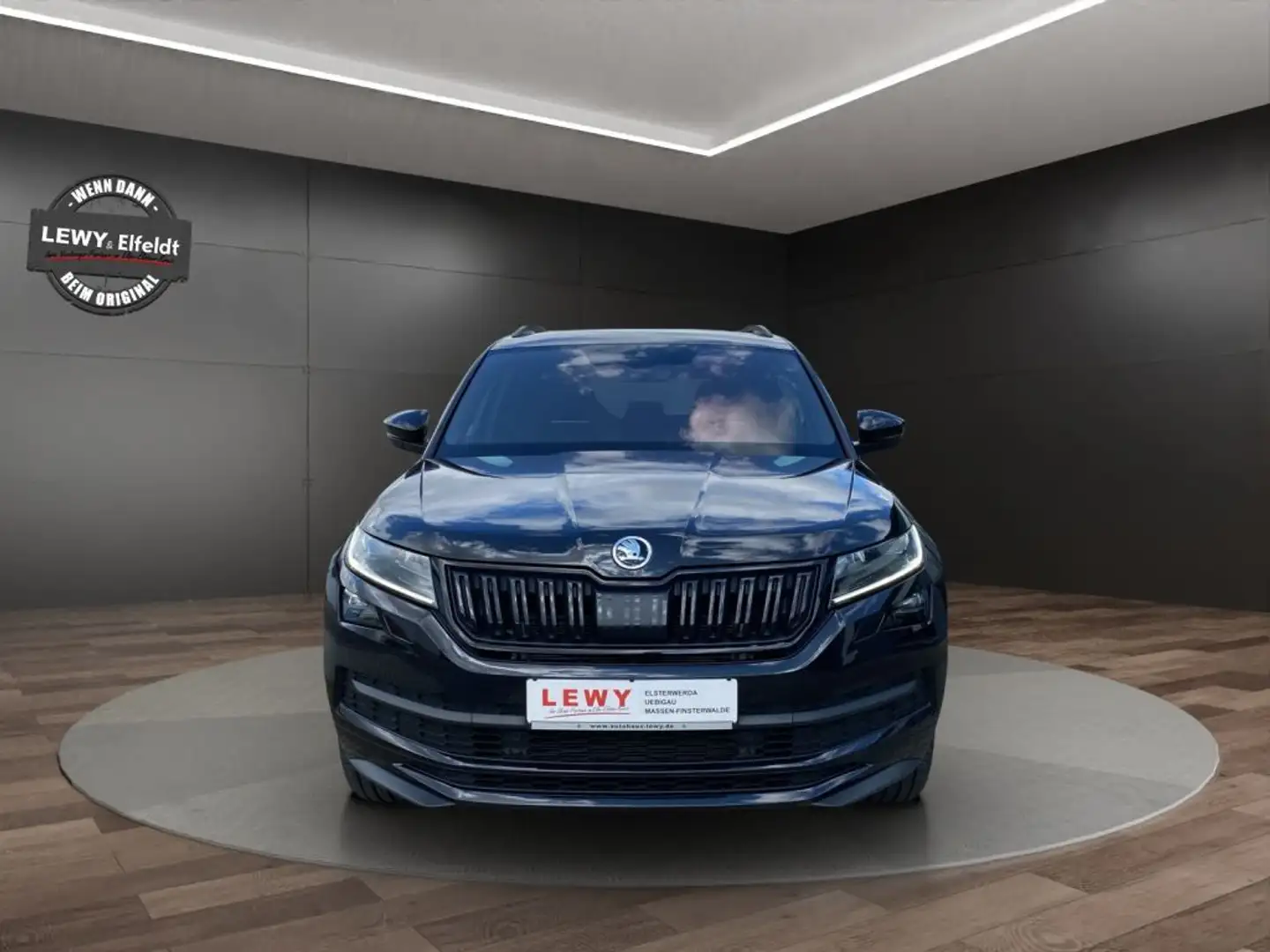 Skoda Kodiaq 2.0 TDI 4x4 DSG Sportline Zwart - 2