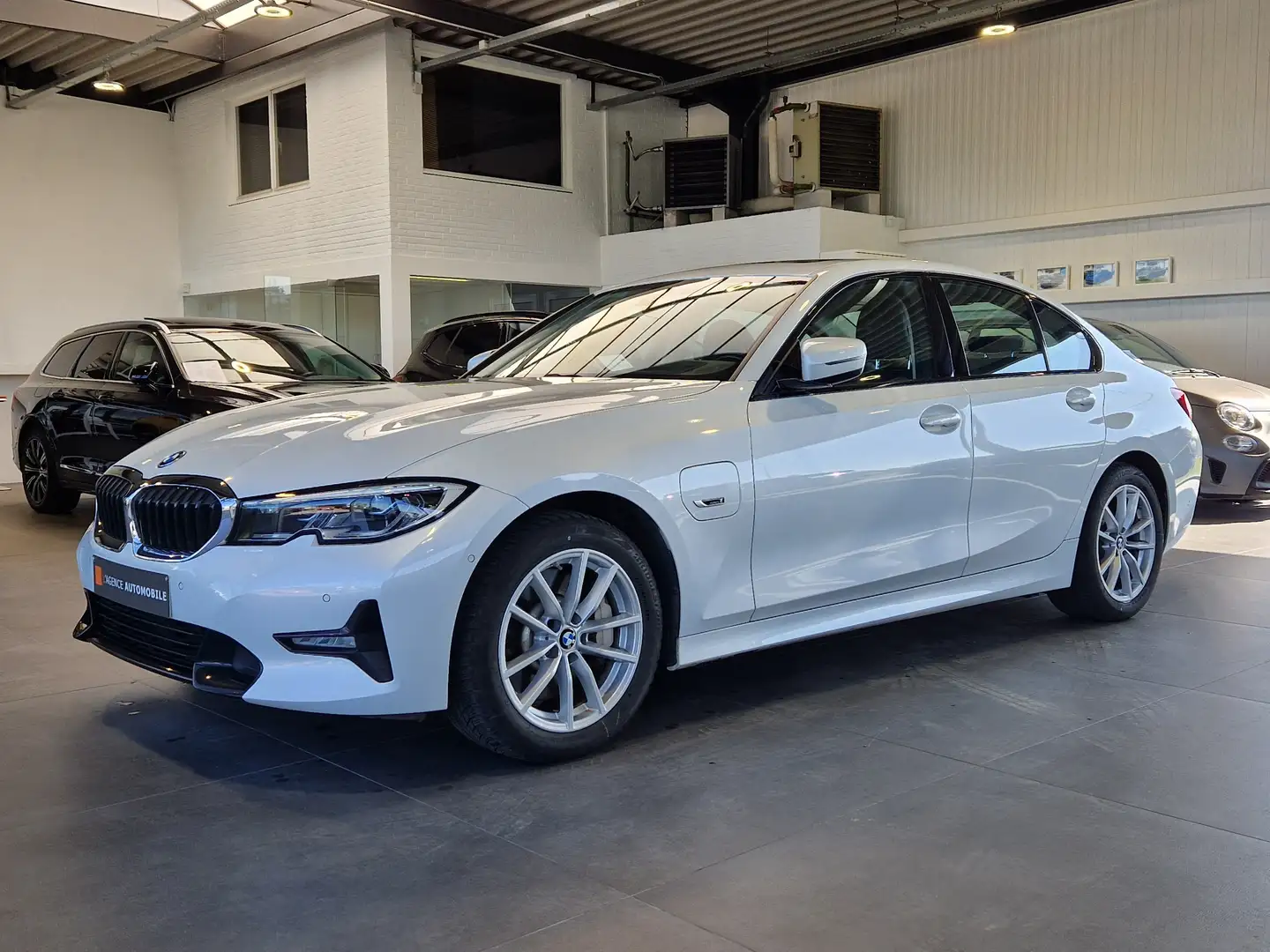 BMW 330 330e -Garantie 12M Blanc - 2