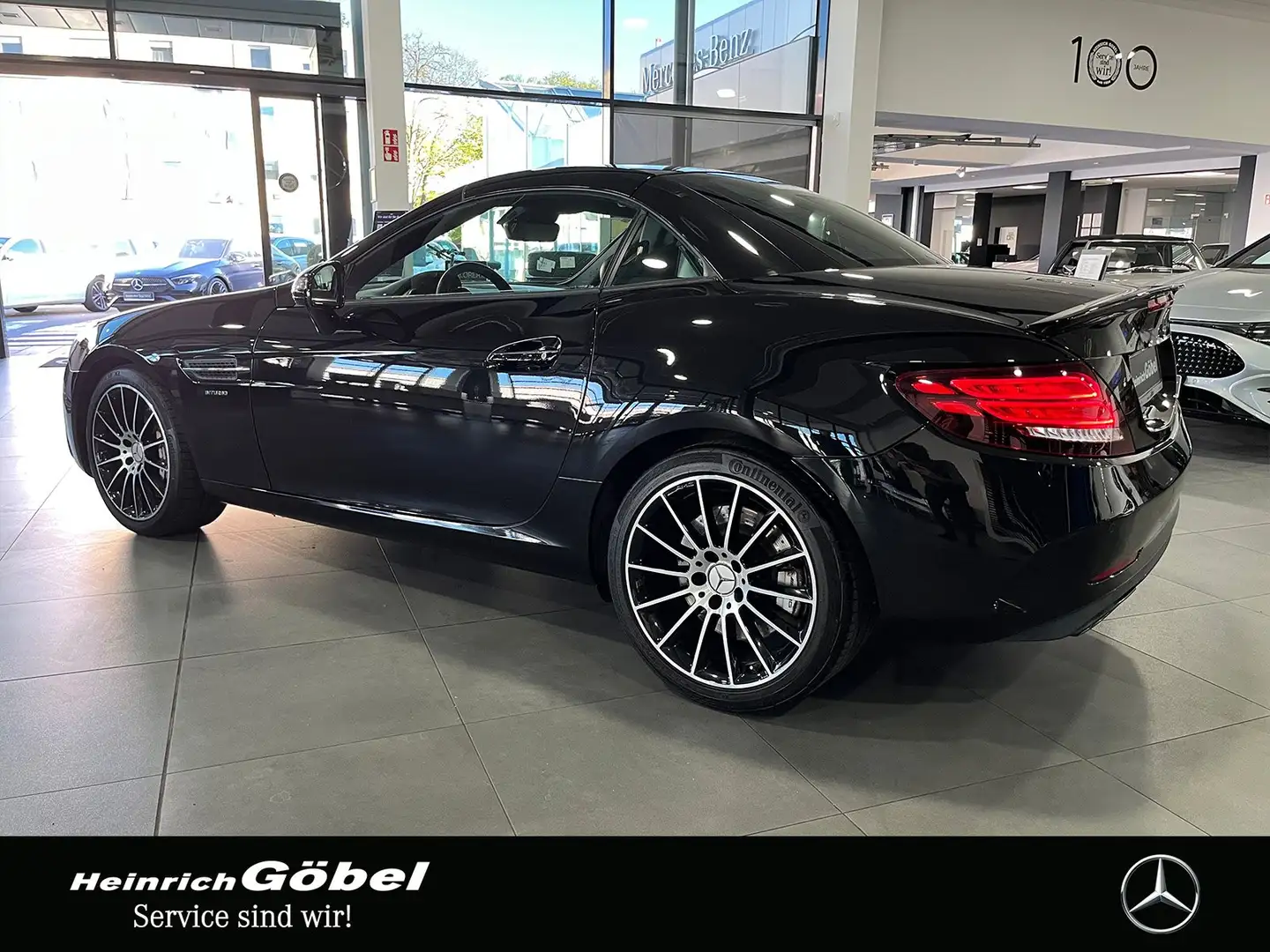 Mercedes-Benz SLC 43 AMG 1.HD+NIGHT-P.+CARBON+ILS+H&K+CARPLAY Schwarz - 2