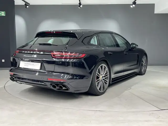 Porsche Panamera view 5