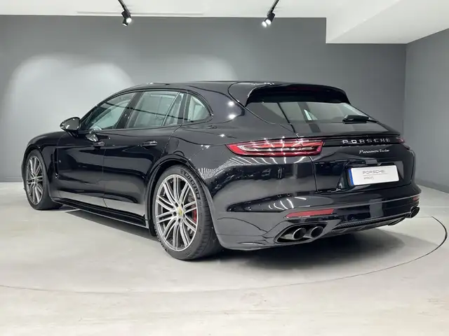 Porsche Panamera view 3
