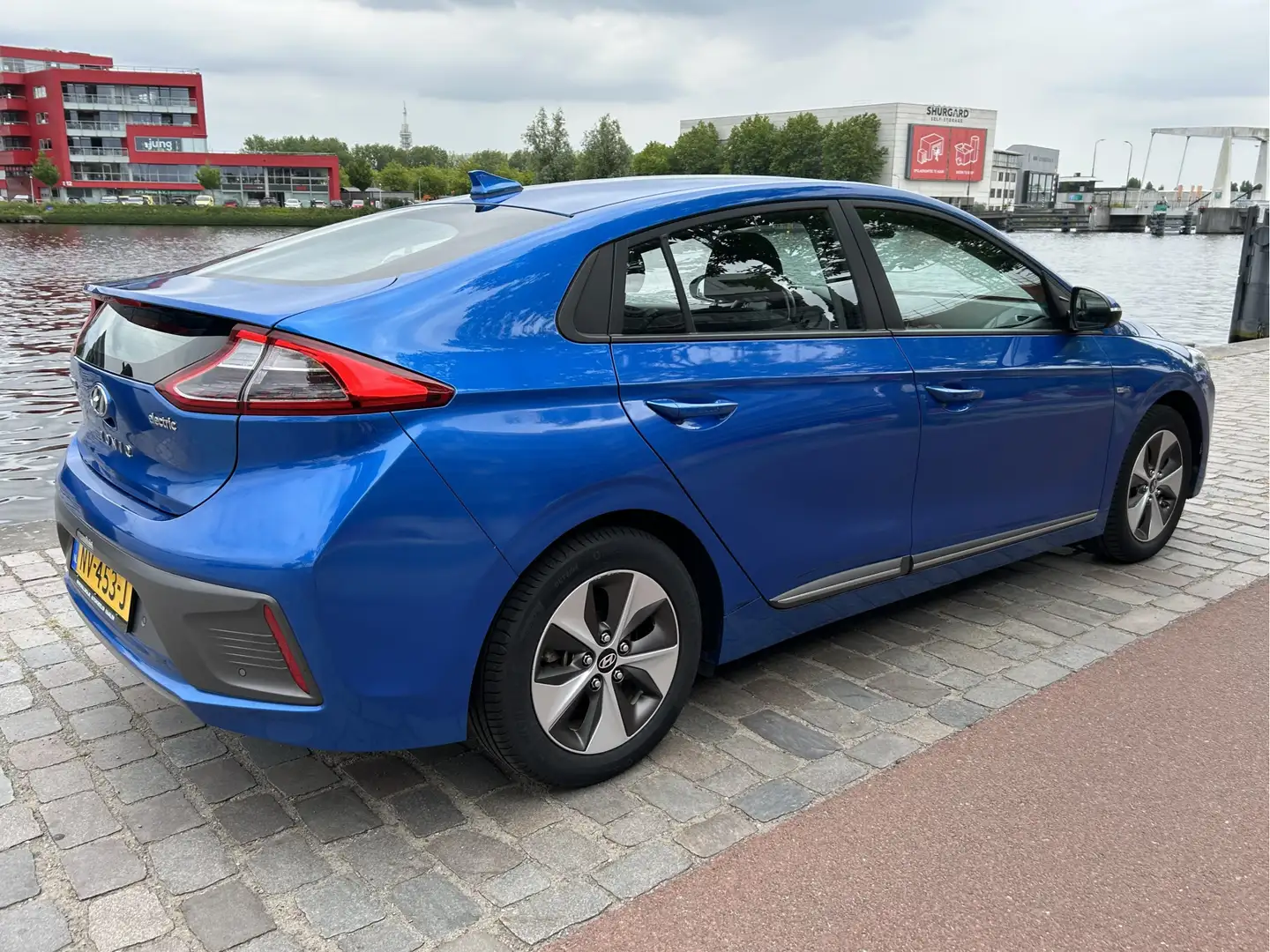Hyundai IONIQ Comfort EV Full electric Navi/Camera Airco/ECC Blauw - 2