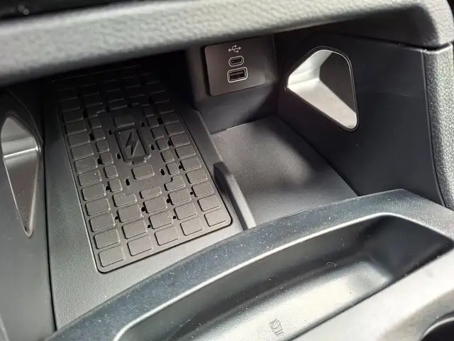 Ford Ranger Wildtrak 3.0 EcoBlue V6 e-4WD Doppelkabine Ansicht 27