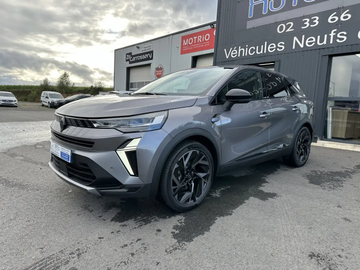 Renault Symbioz 1.6 E-TECH FULL HYBRID 145CH ESPRIT ALPINE Gris - 1