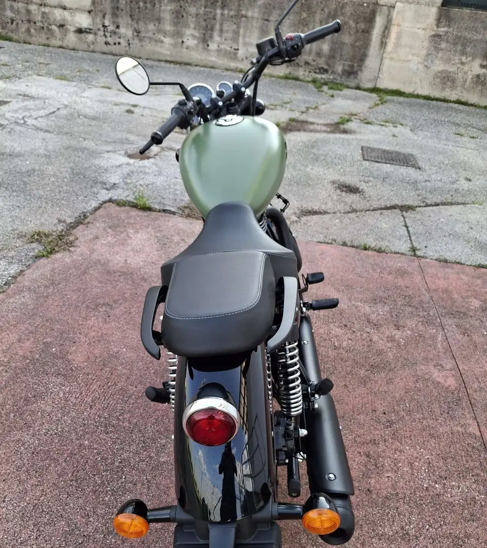 Royal Enfield Meteor 350 Fireball Verde - 2