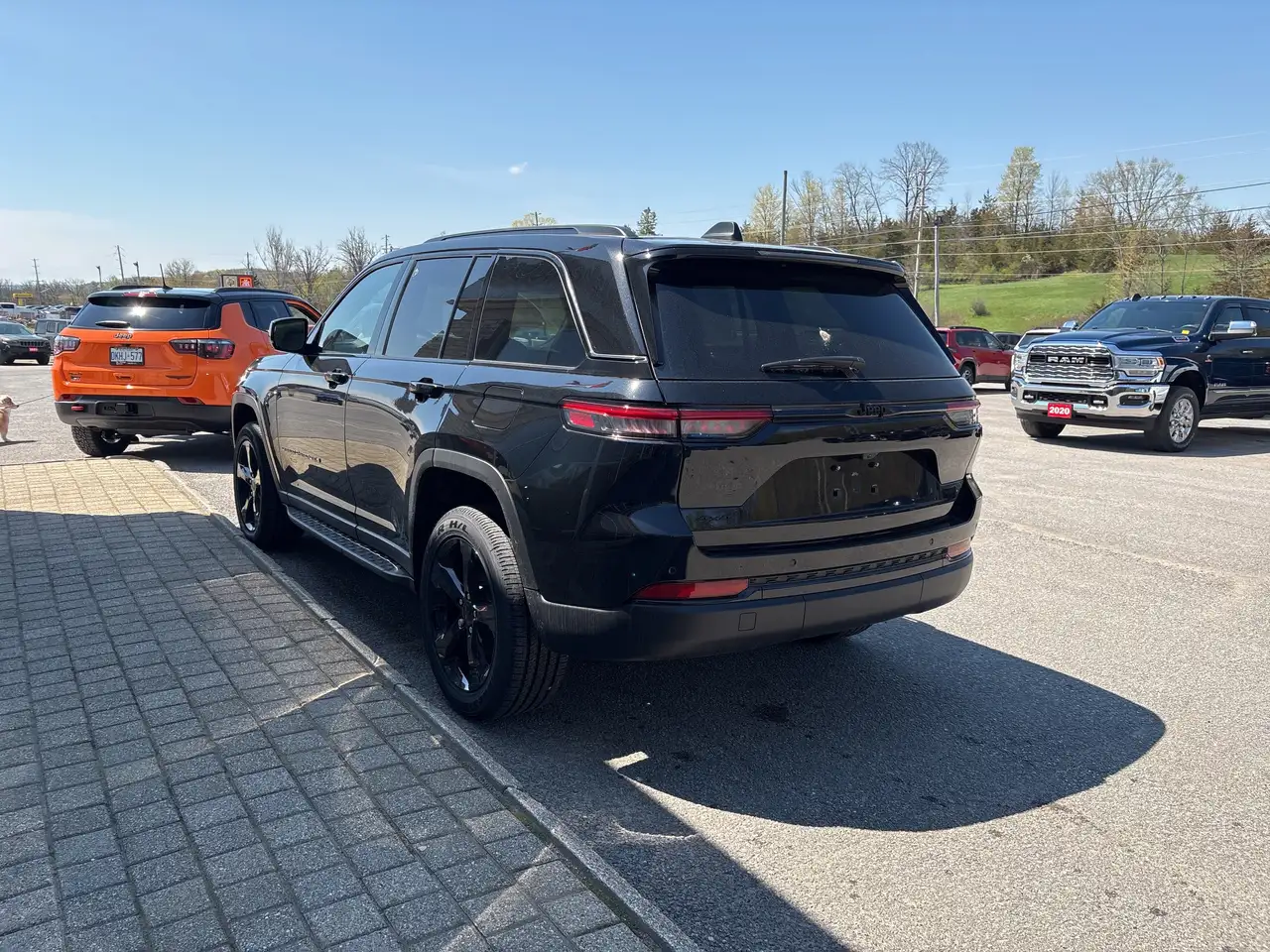 Jeep Grand Cherokee снимка Jeep Grand Cherokee