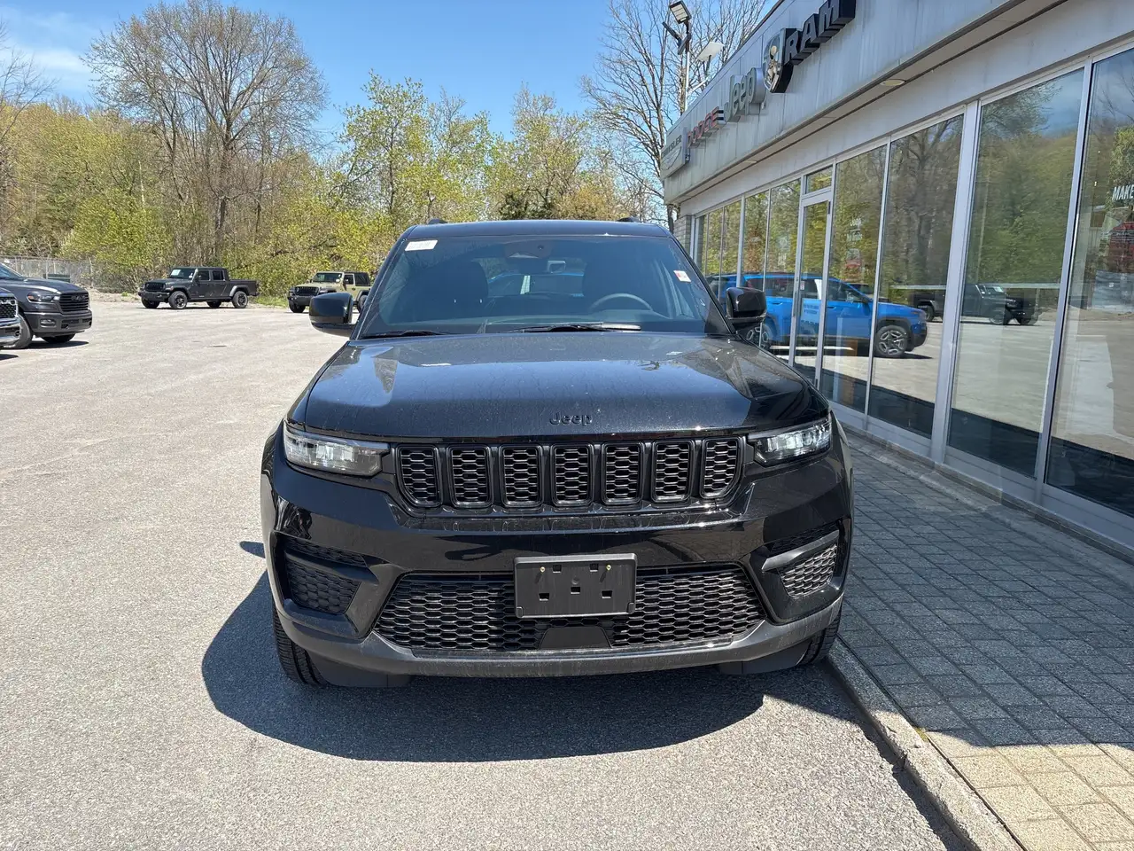 Jeep Grand Cherokee снимка Jeep Grand Cherokee