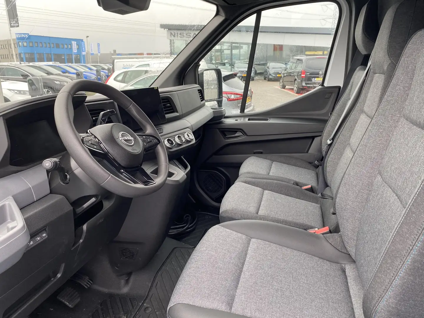 Nissan Interstar Interstar-e L2H2 Limited 87 kWh | Trekhaak | Parke Blanc - 2