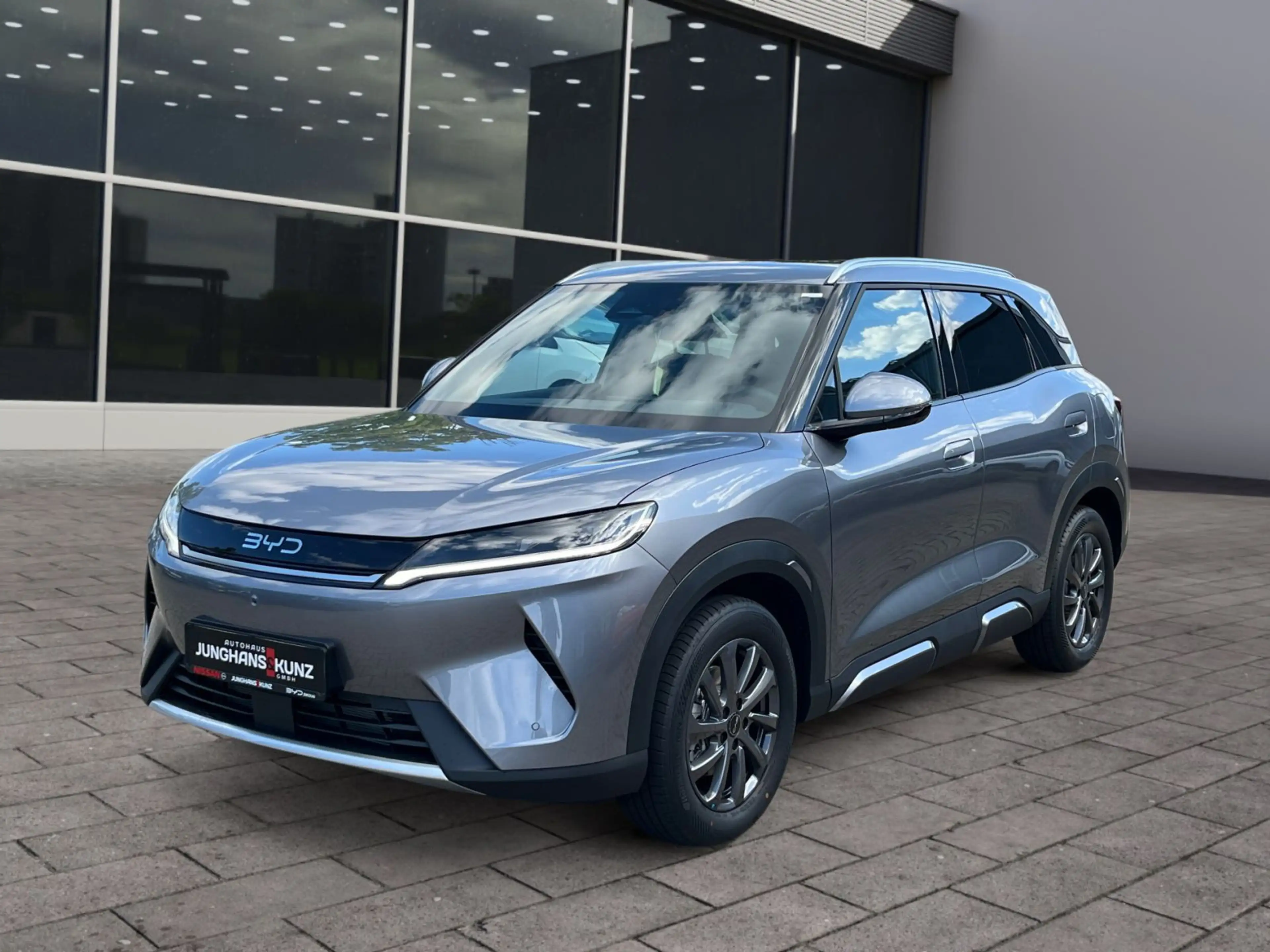 BYD BYD ATTO 2 DM-i Boost — photo 2