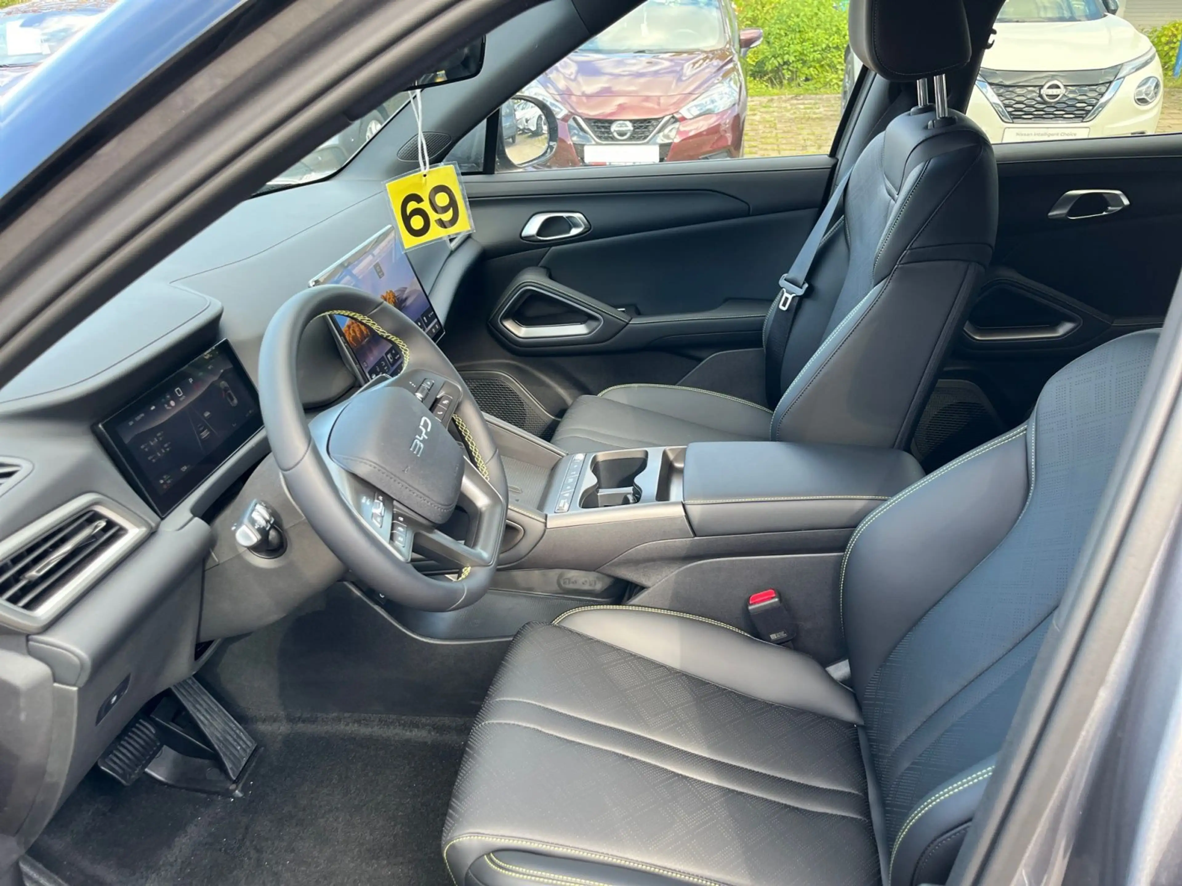 BYD BYD ATTO 2 DM-i Boost — photo 10