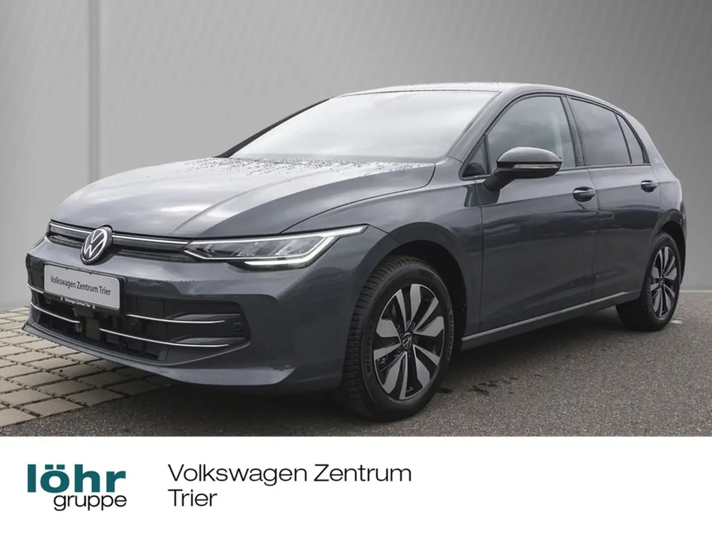 Volkswagen Golf VIII Lim. 1.5 eTSI DSG Goal Grau - 1