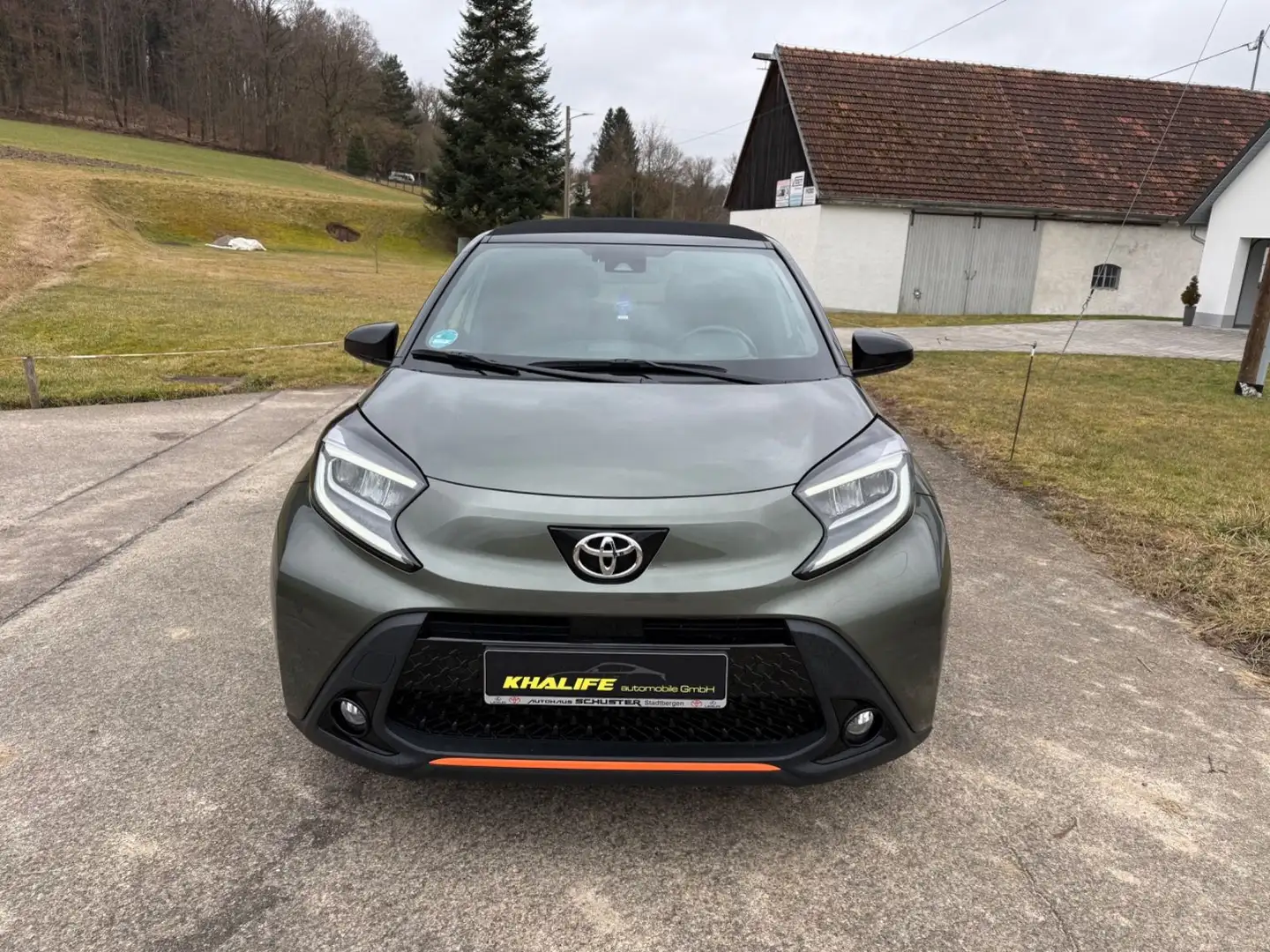 Toyota Sonstige Aygo (X) 1.0-l-VVT-i S-CVT Air Explore/ Faltdach Grau - 2