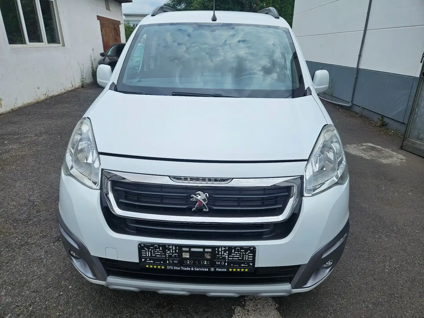 Peugeot Partner Tepee Style Weiß - 2