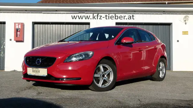 Volvo V40 T2 Momentum *1.Besitz*ÖamtcPickerl*