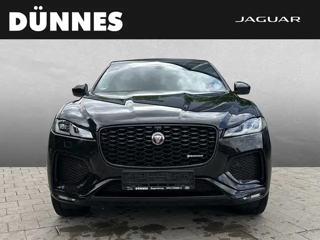 Jaguar F-Pace view 9