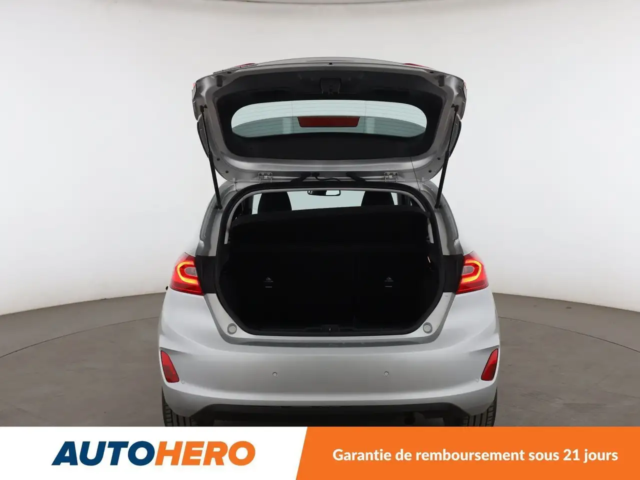 Ford Fiesta 5 portes — photo 16