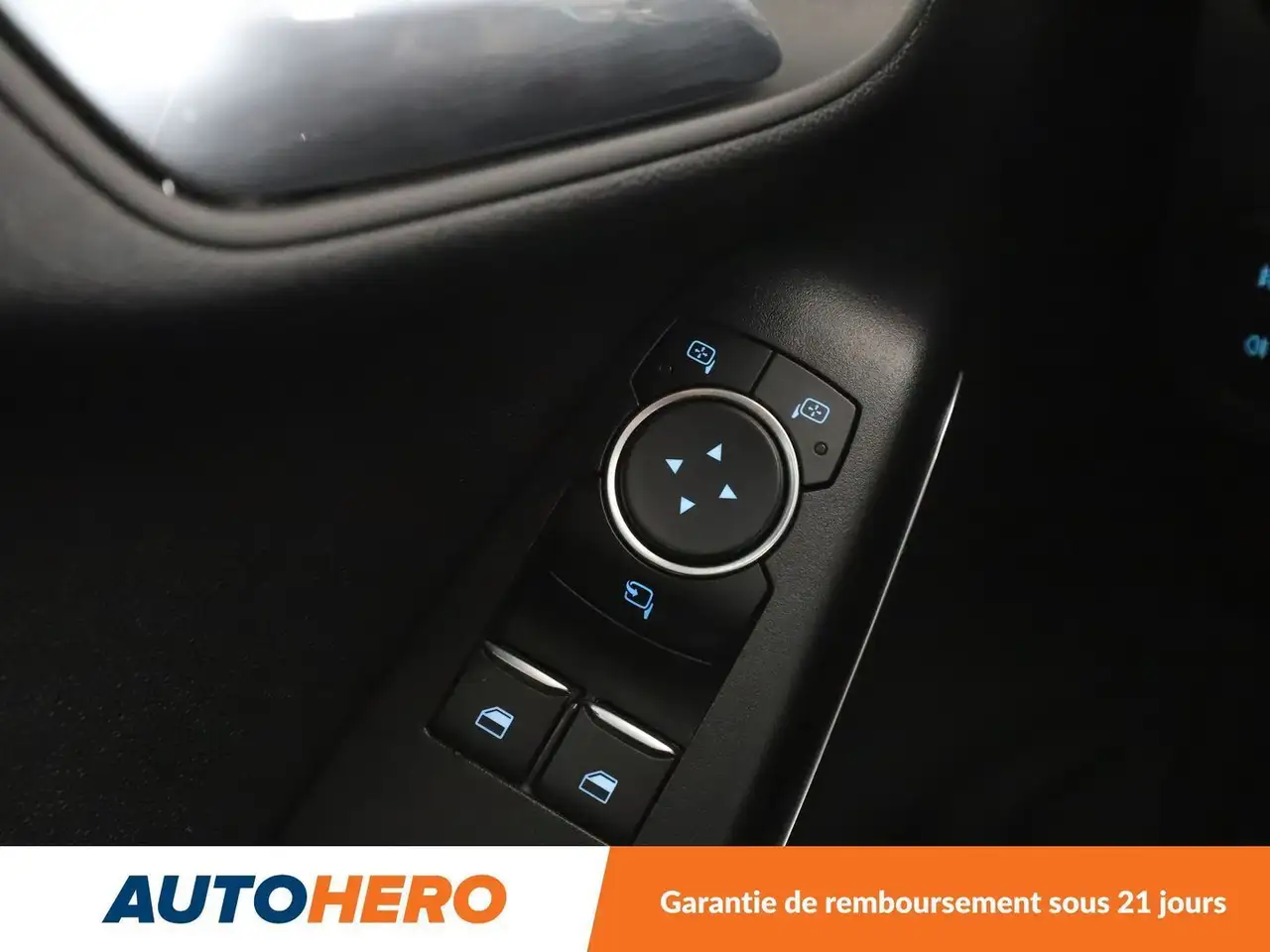 Ford Fiesta 5 portes — photo 26