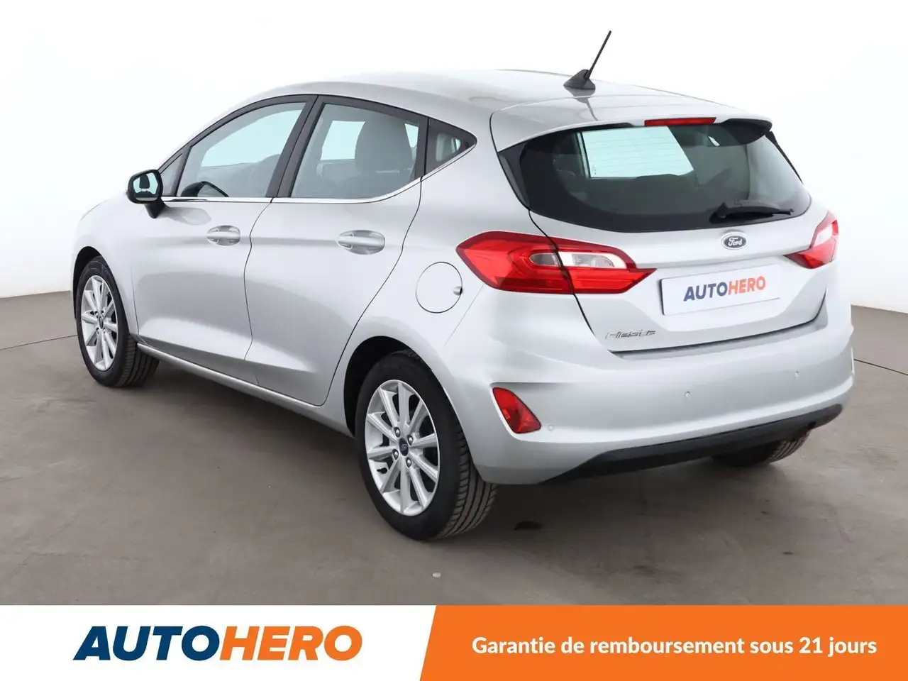 Ford Fiesta 5 portes — photo 4