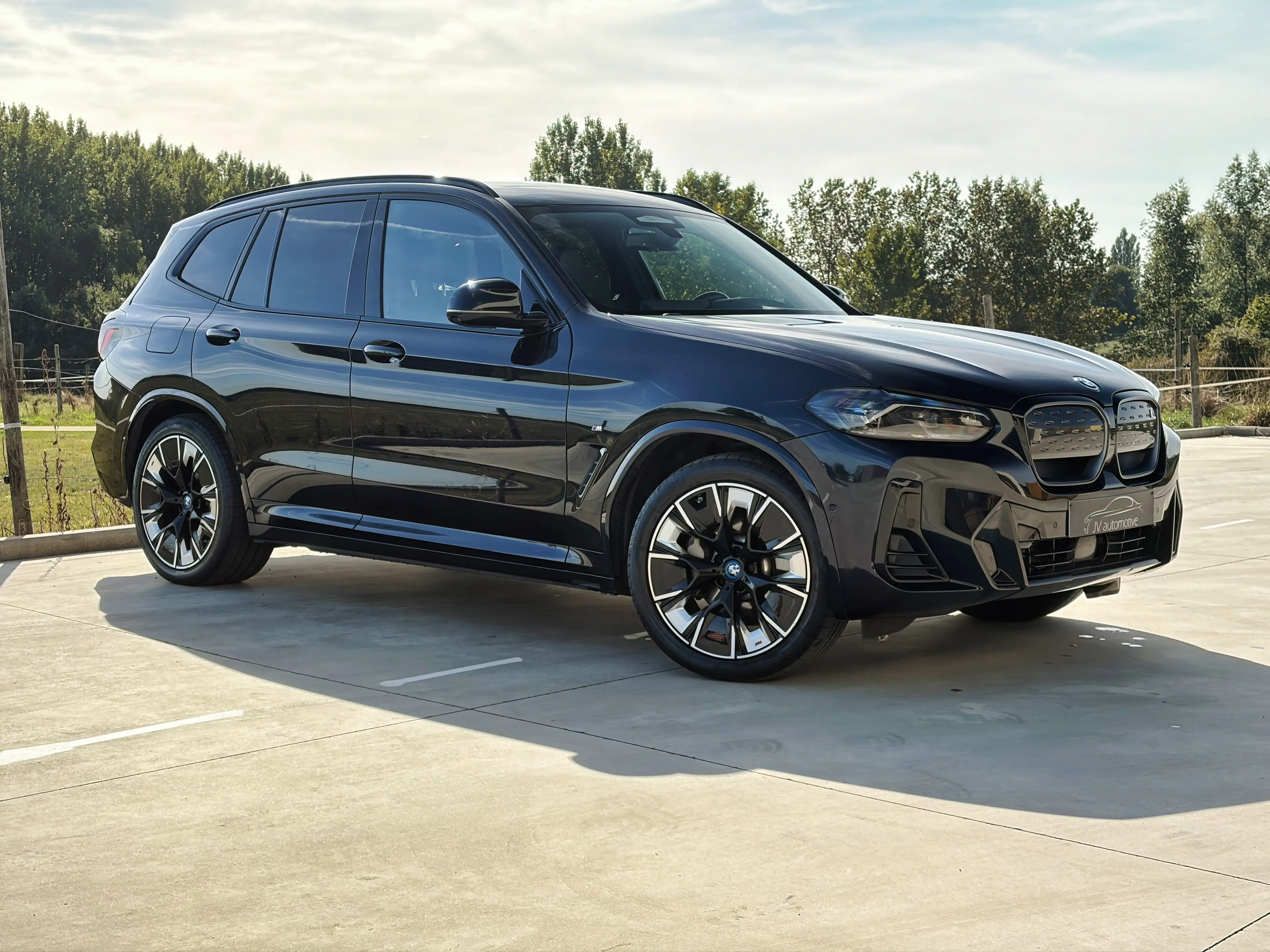 BMW iX3 iX3 * M-PACK * PANO * DRIVE ASSIST * 360° * HARMAN KARDON — photo 2
